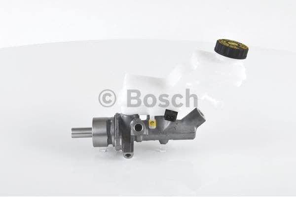 Bomba de freno Bosch 0 204 123 705 para Toyota usado 3