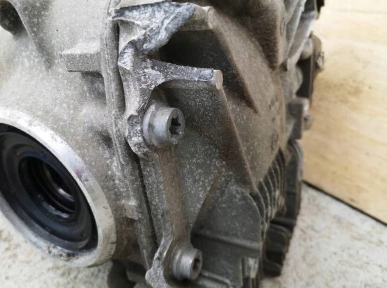 Diferencial Trasero BMW F14 F15 M850iX G30 M550iX 8686983 usado 3