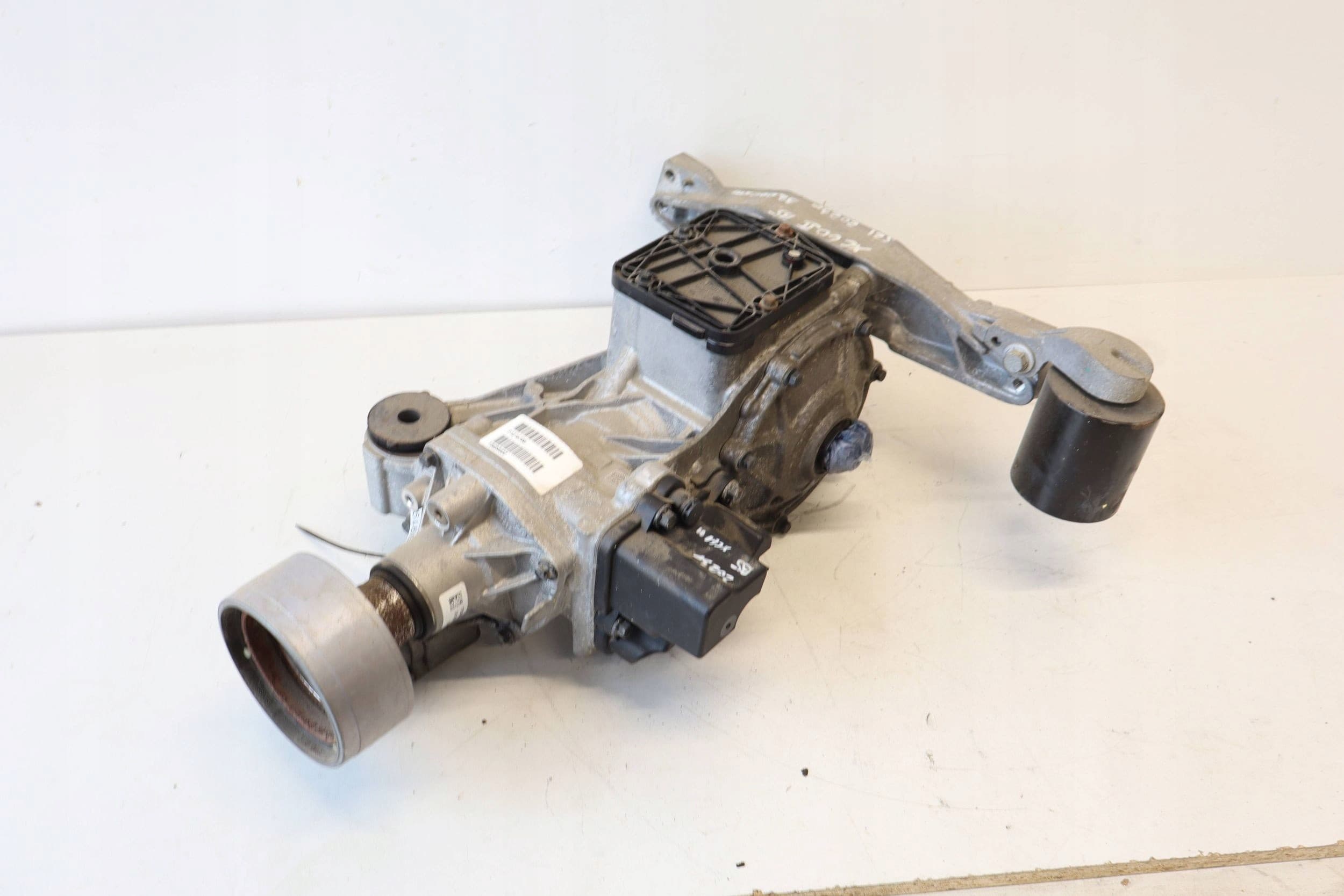 Diferencial trasero Volvo XC60 II B5 2023 1216708 usado 5