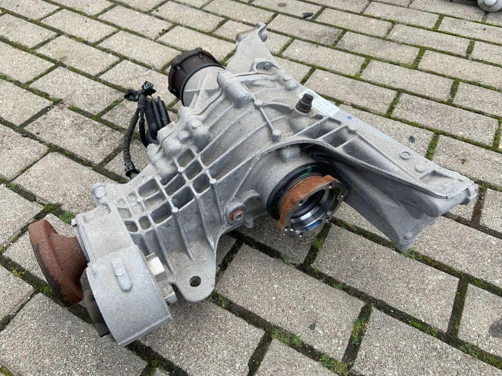 Reductor trasero Audi Q5 (8R) 0B0500043N 2.0L gasolina 2023 usado 2