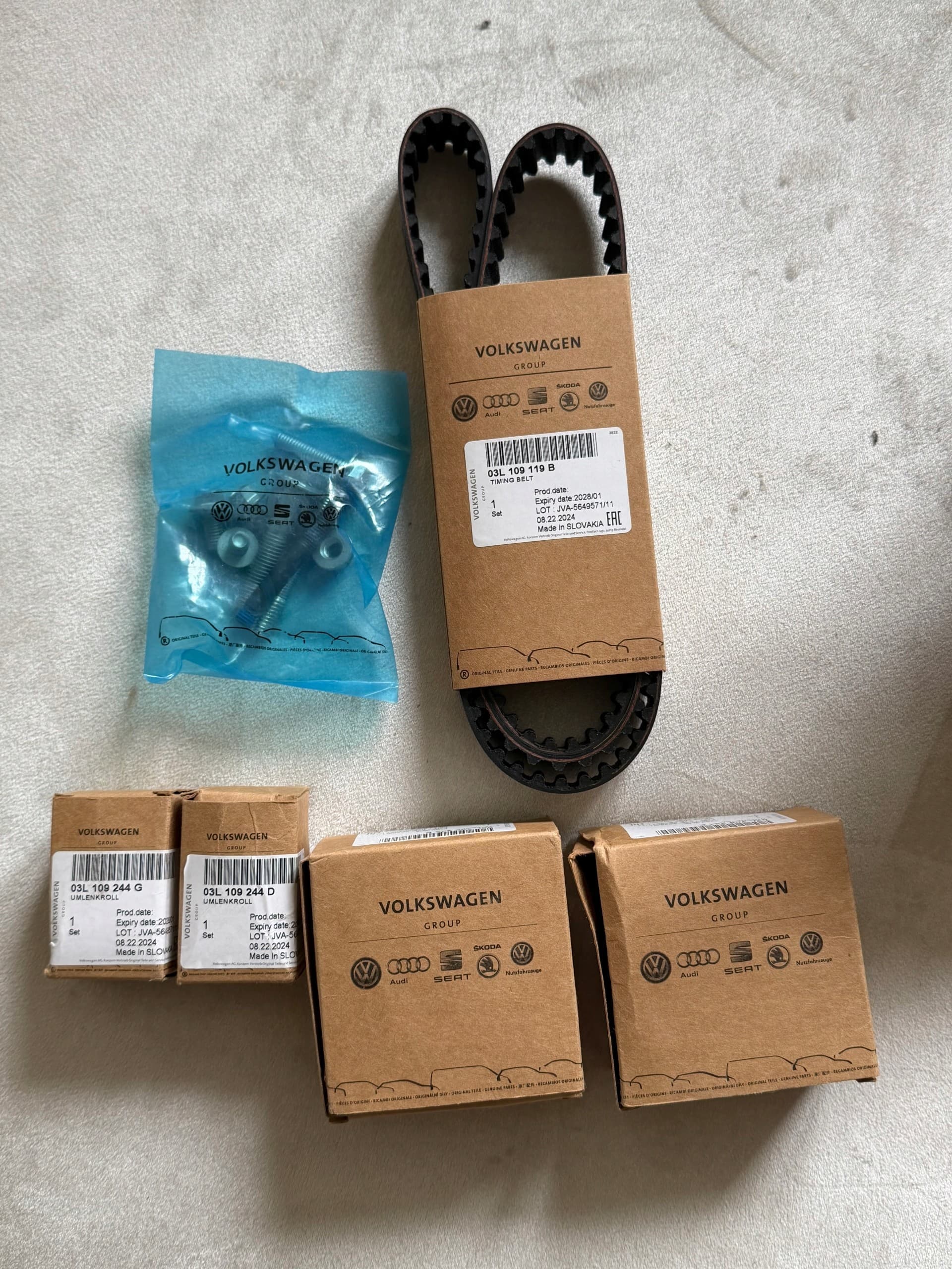 Kit de Correa de Distribución Volkswagen OE 03L198119F nuevo 2