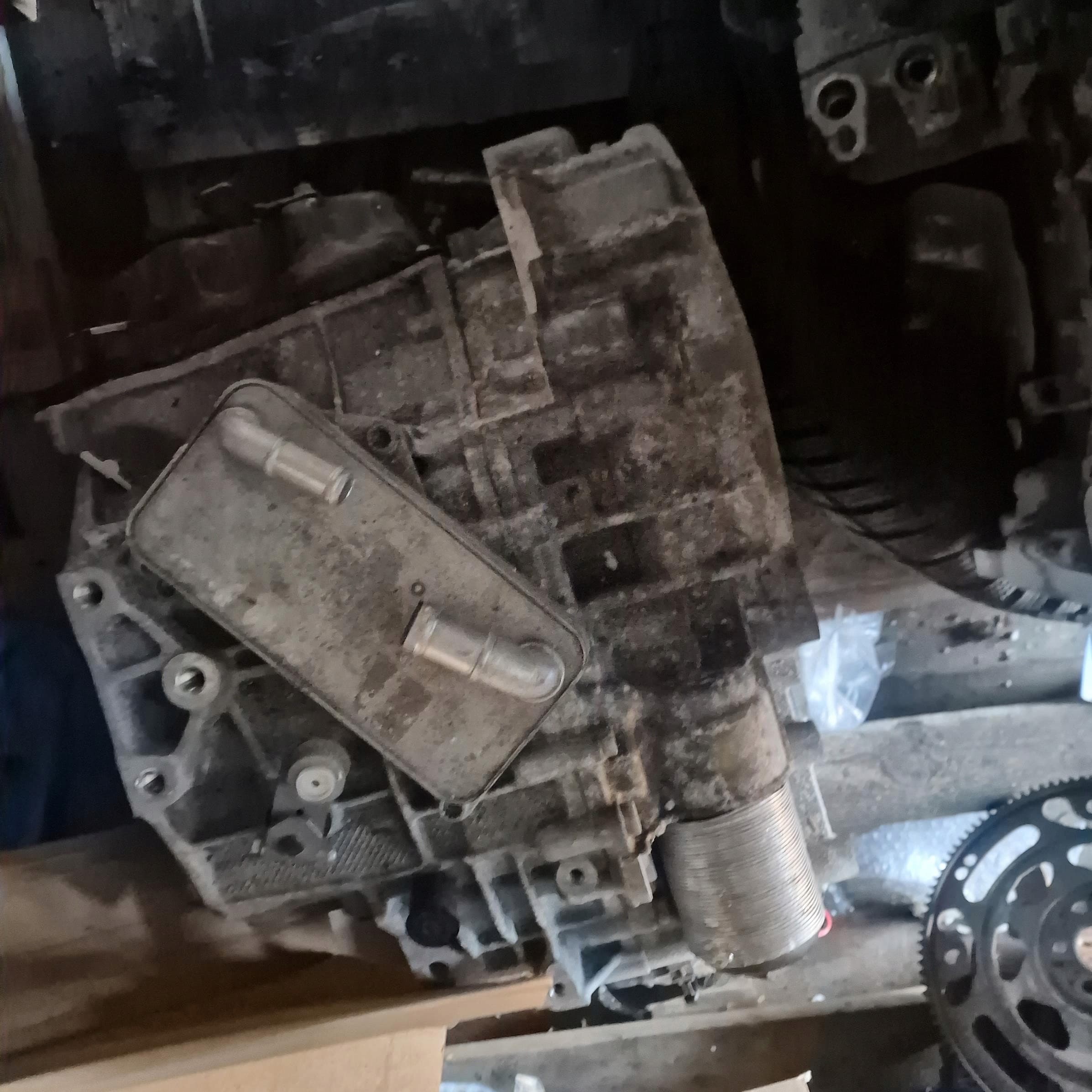Transmisión Automática Audi Q3 83A Swl Tazón Dañado usado