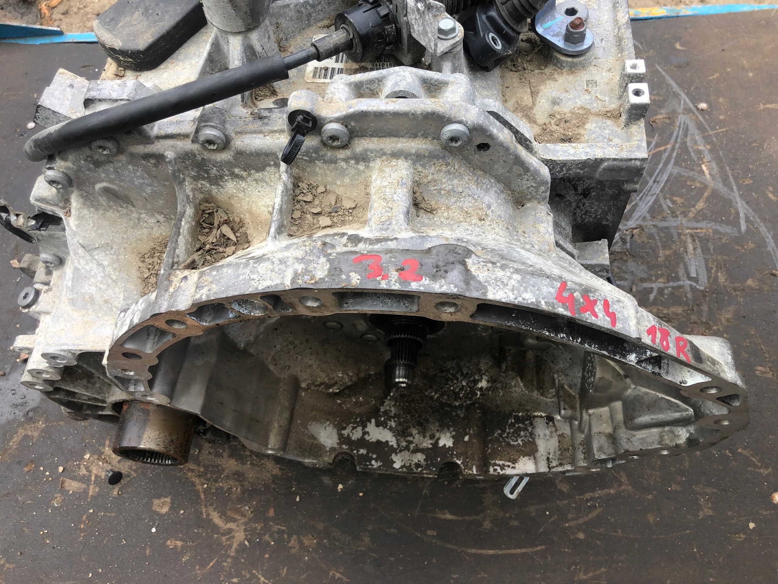 Carcasa de caja de cambios Jeep Cherokee KL 3.2 4x4 usado 2