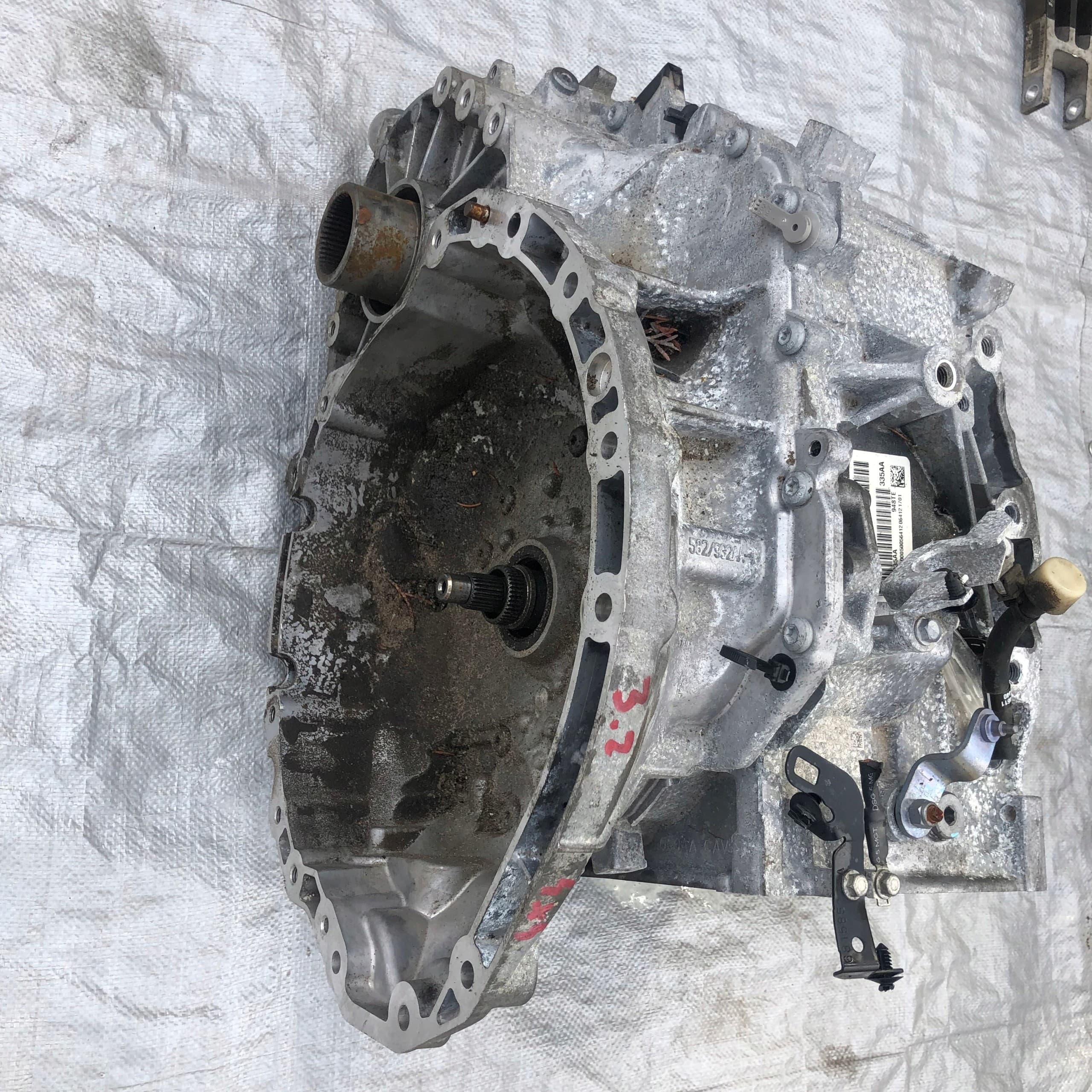 Carcasa de caja de cambios Jeep Cherokee KL 3.2 4x4 usado 9