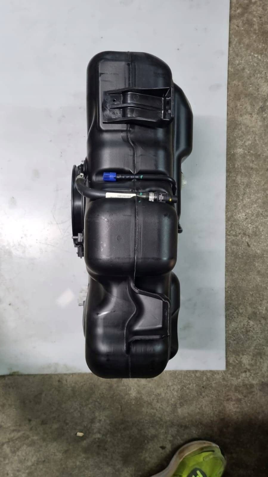 Depósito AdBlue Renault OE 172A22038R para Master Iii 2019 nuevo 5