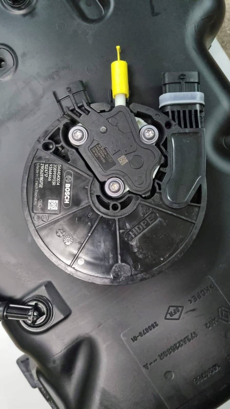 Depósito AdBlue Renault OE 172A22038R para Master Iii 2019 nuevo 8