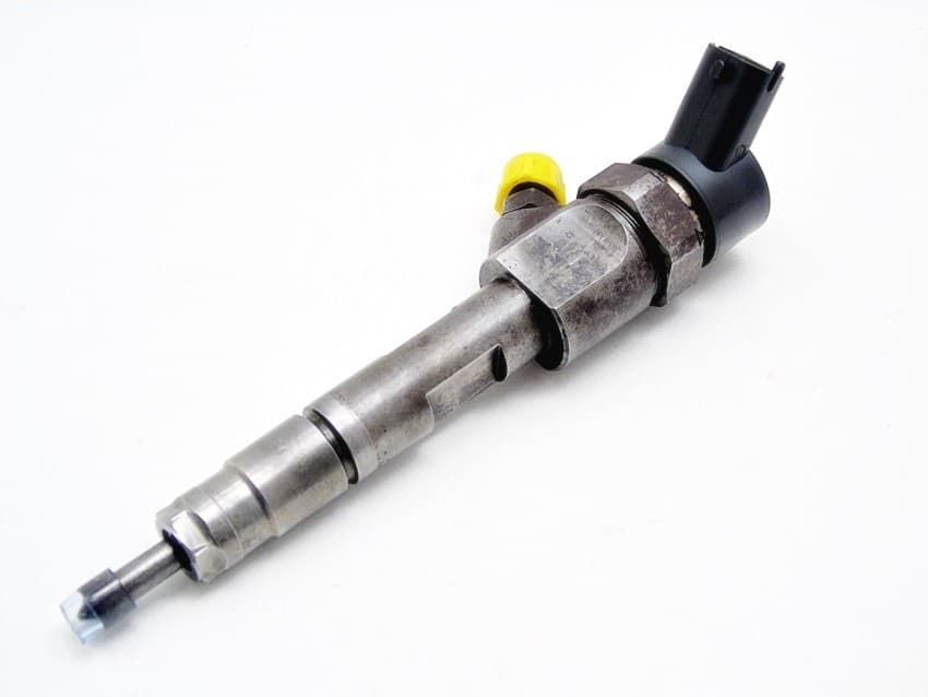 Inyector Bosch 0445110146 para Opel y Renault 1.9 Diésel nuevo