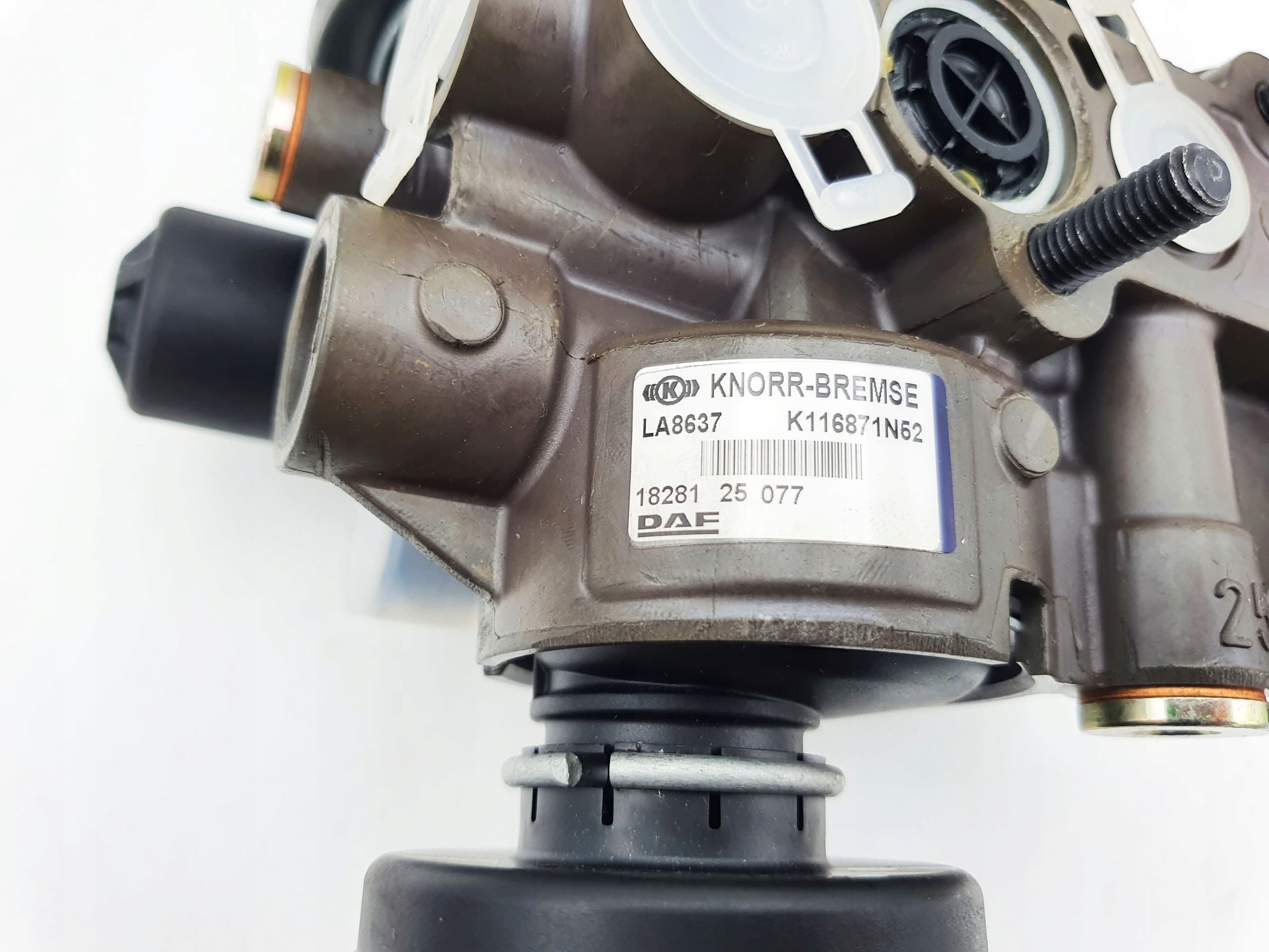 Base de Deshumidificador Daf LA8637 K116871N52 nuevo 6