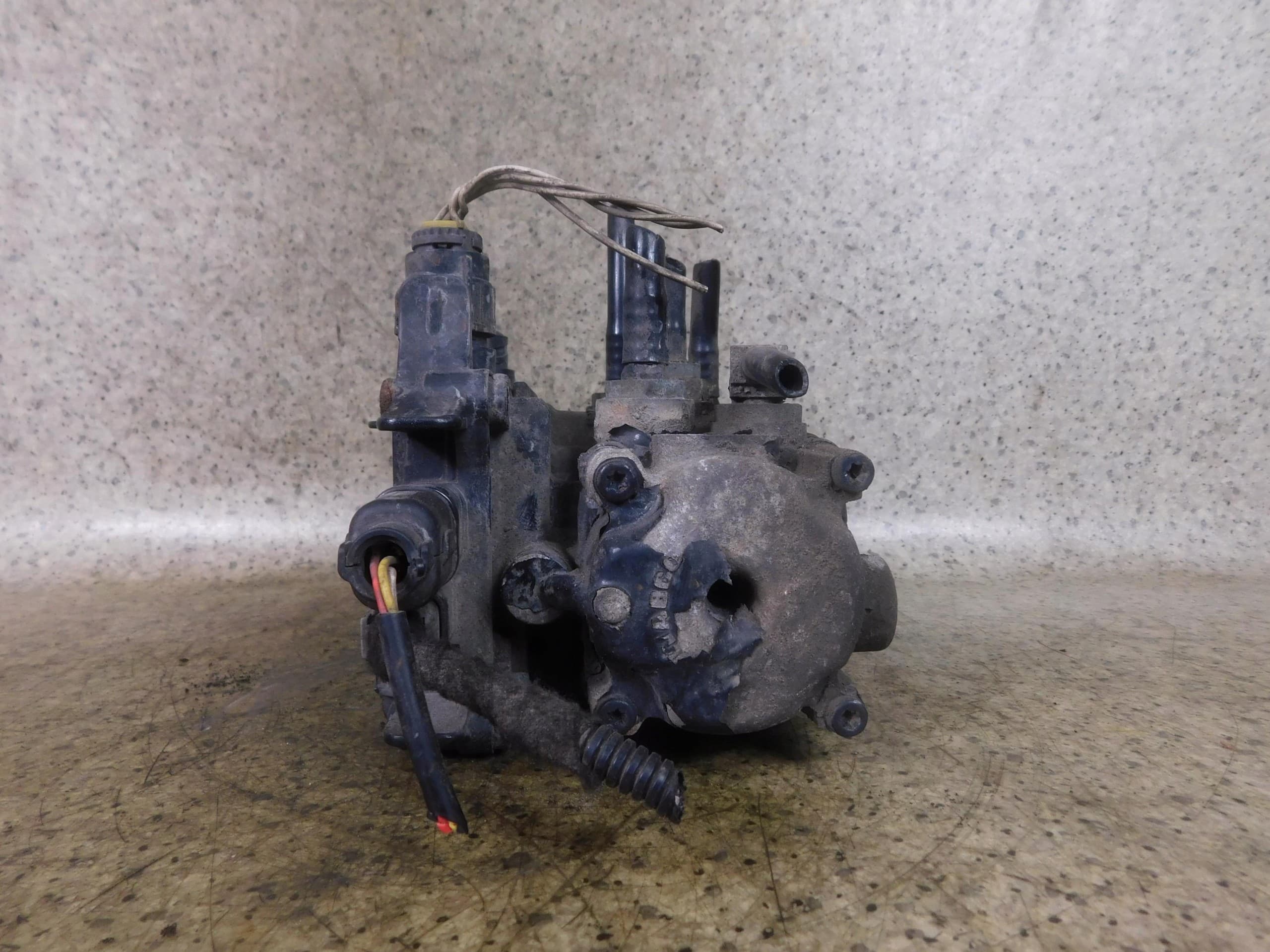 Válvula Moduladora para Semirremolque Wabco Renault Volvo usado 2