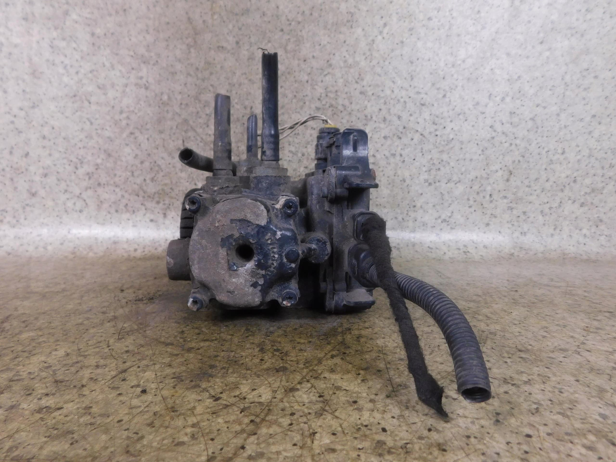 Válvula Moduladora para Semirremolque Wabco Renault Volvo usado 4