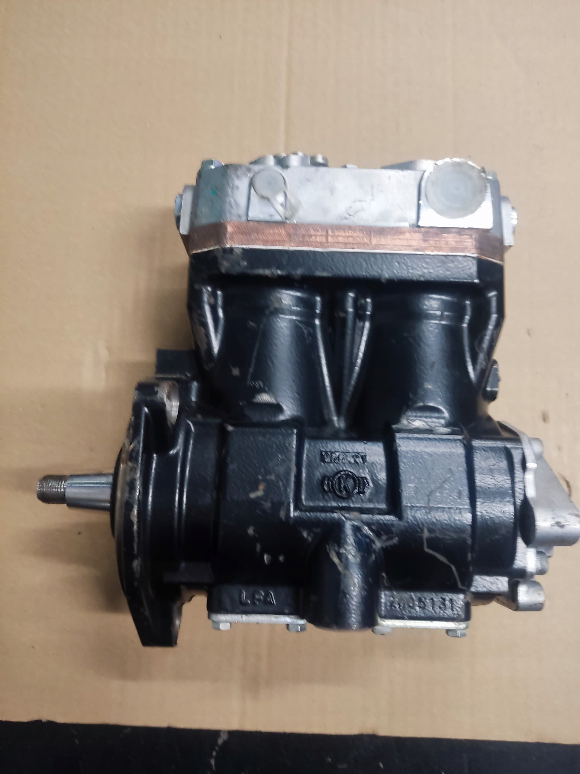 Compresor Iveco LK4935 Nuevo 4
