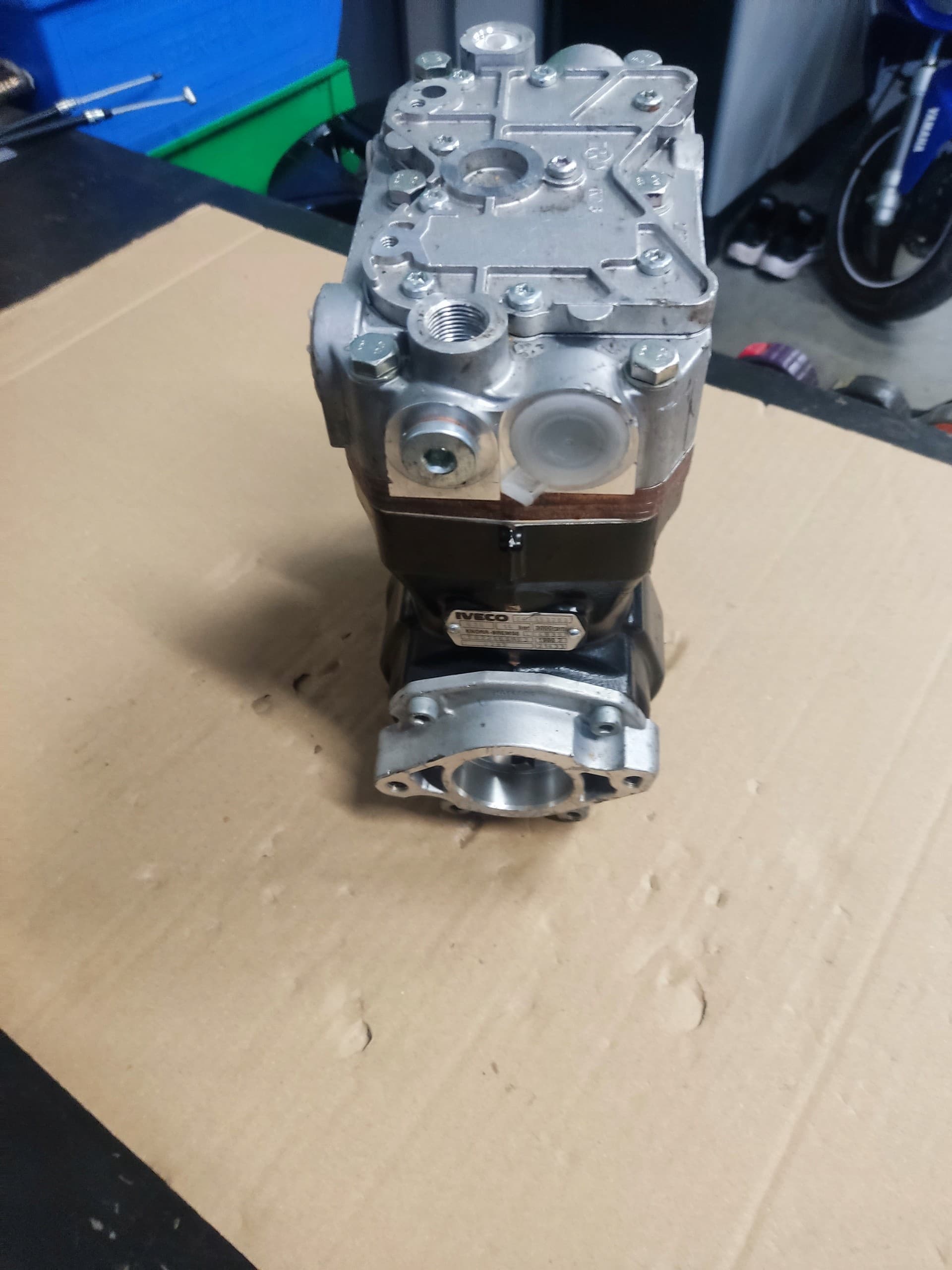 Compresor Iveco LK4935 Nuevo 11