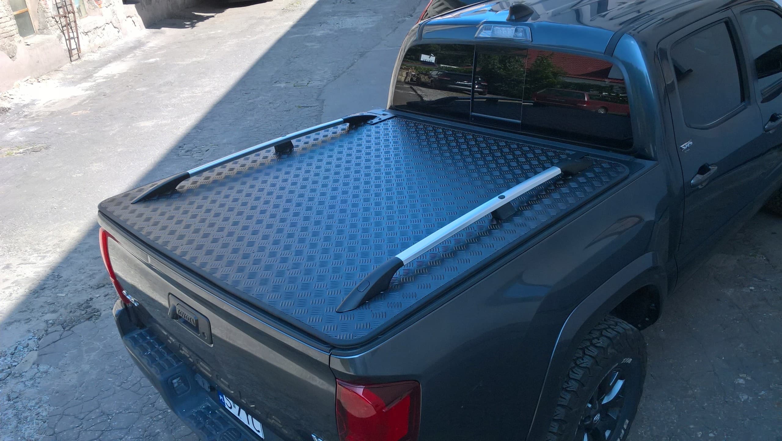 Cubierta para caja de carga Toyota Tacoma nuevo