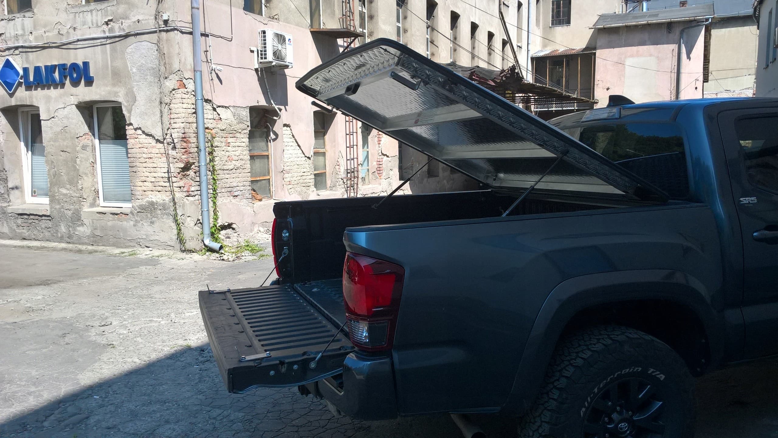 Cubierta para caja de carga Toyota Tacoma nuevo 6