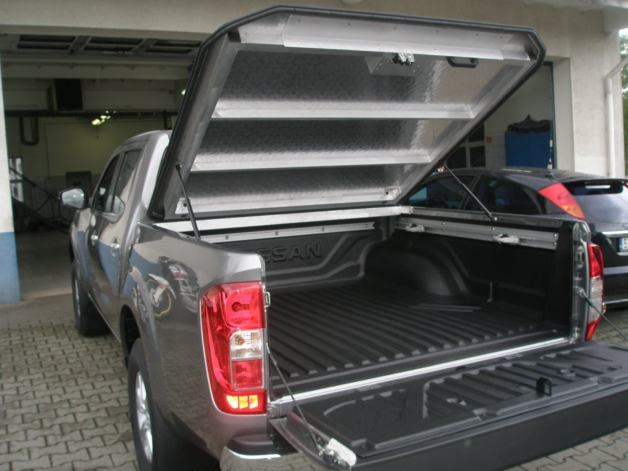 Cubierta para caja de carga Toyota Tacoma nuevo 9