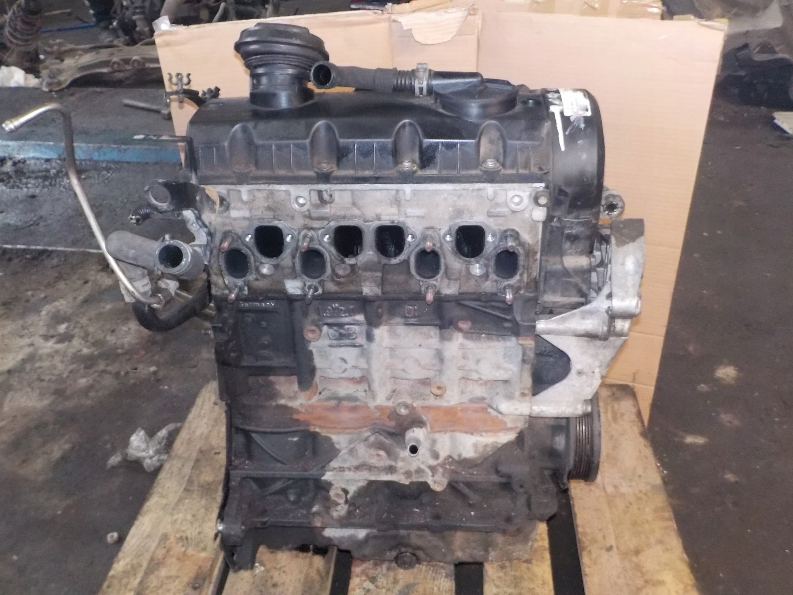 Motor Skoda Octavia 1.9 TDI 105 CV 2008 Ref. 038021CB usado 4