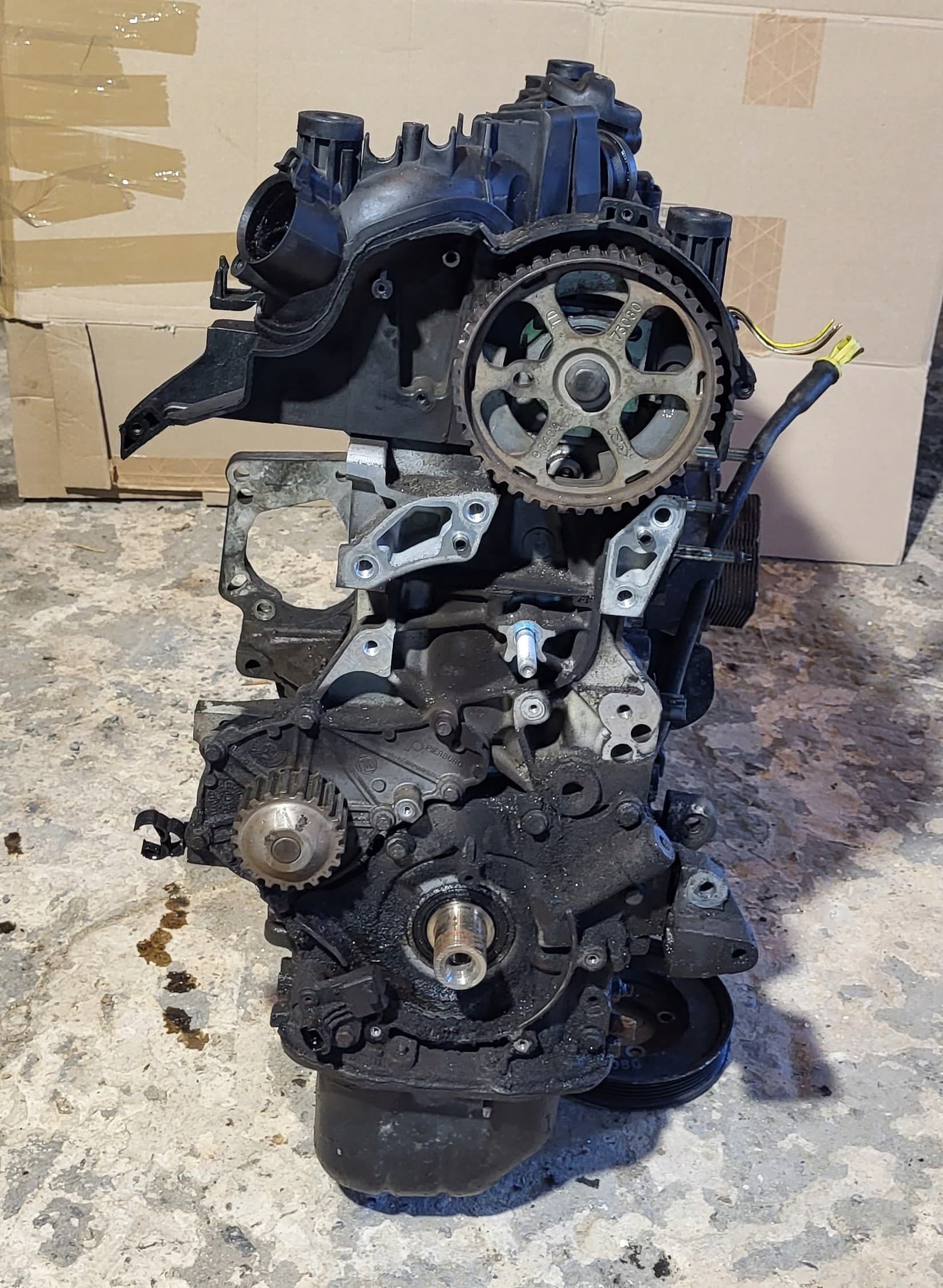 Motor trasero Ford Fiesta MK6 02- 1,4 Tdci F6JA usado 3