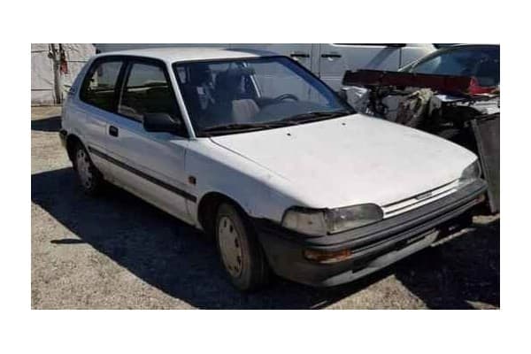 Motor 1.3 2EE para Toyota Corolla E9 1987-1992 usado 3