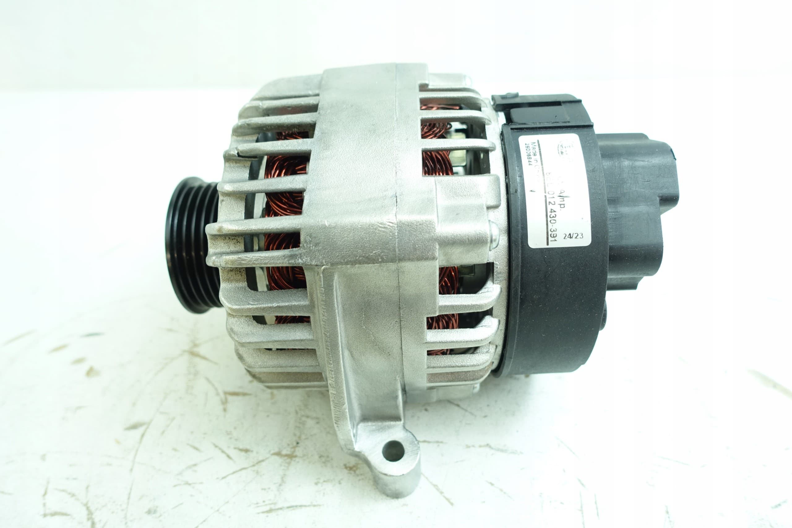 Alternador Hella 8EL 012 430-391 nuevo 5