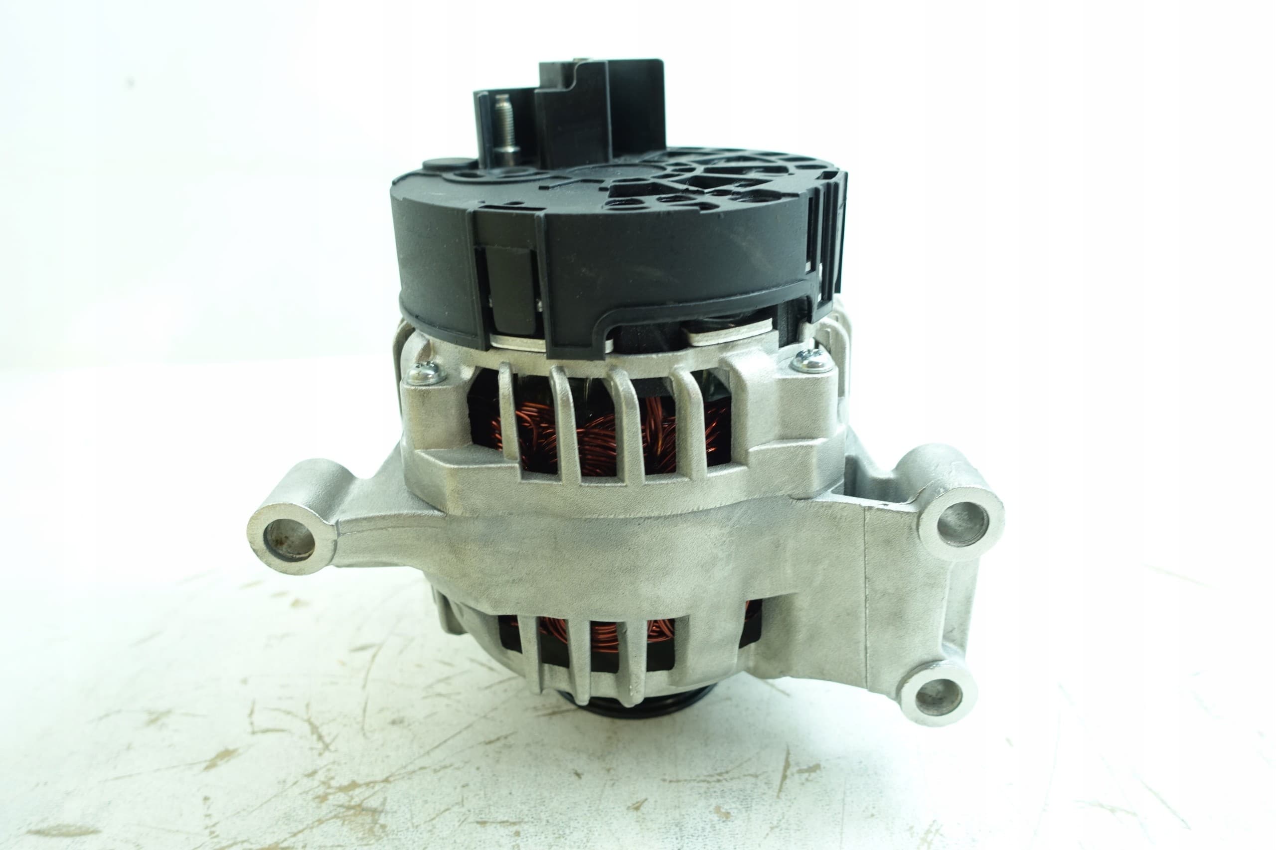 Alternador Hella 8EL 012 430-391 nuevo 8