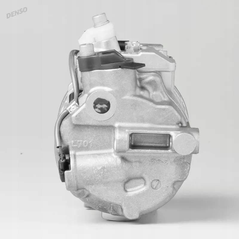 Compresor de aire acondicionado Denso DCP17135 usado 3