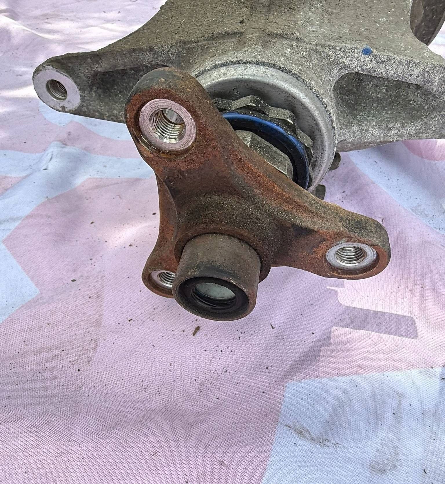 Diferencial trasero BMW Serie 5 F10 F11 7584444 usado 2