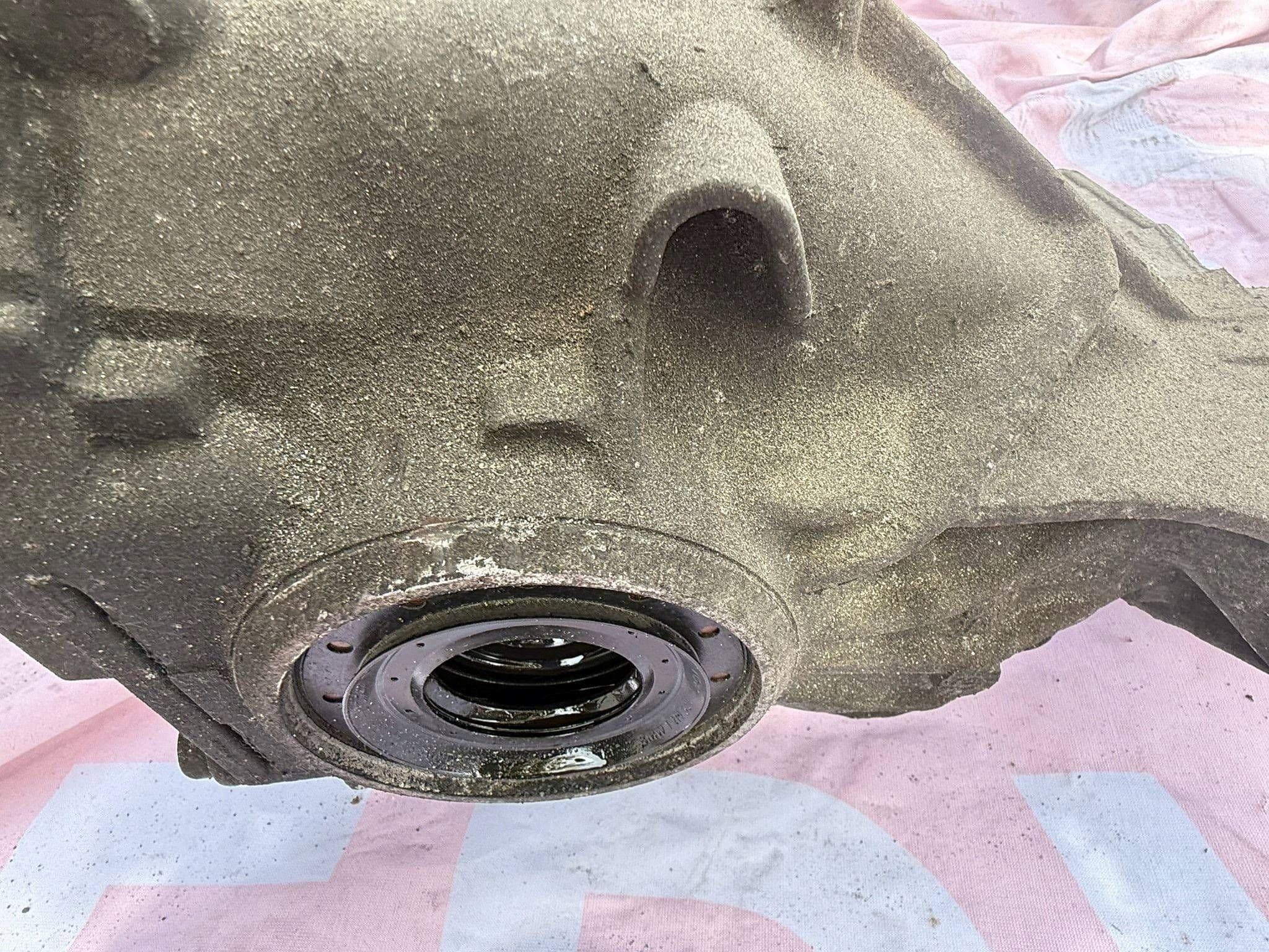 Diferencial trasero BMW Serie 5 F10 F11 7584444 usado 7