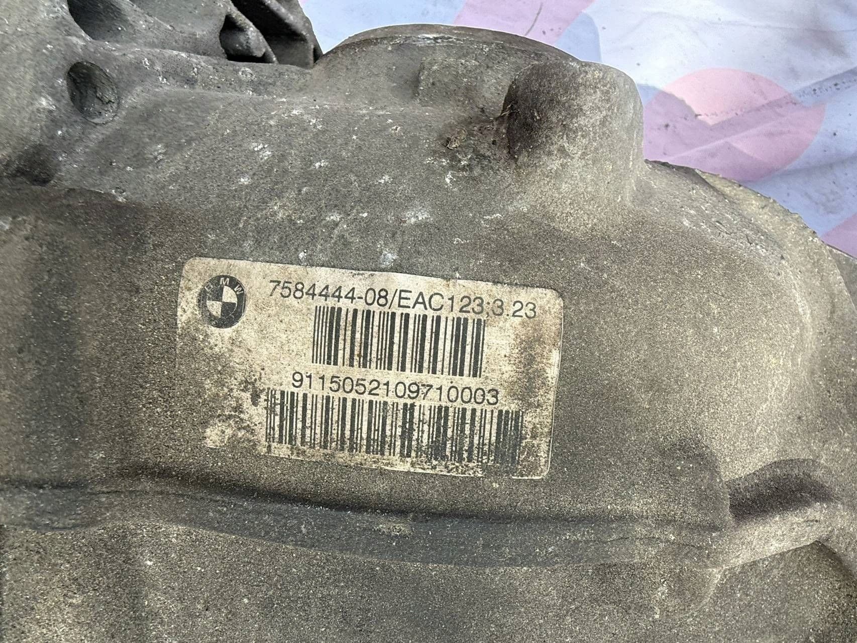 Diferencial trasero BMW Serie 5 F10 F11 7584444 usado 9