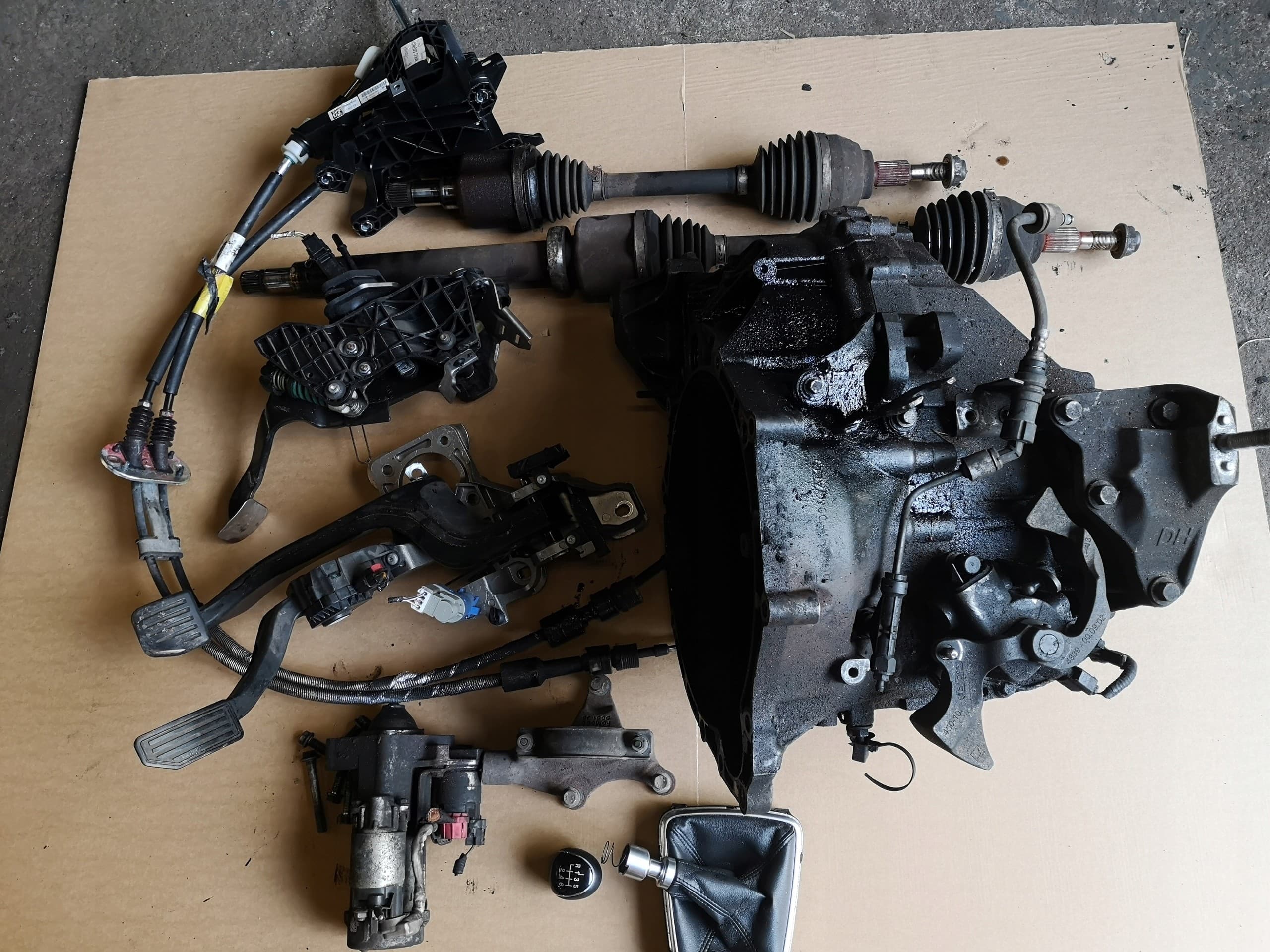 Espaciador de Caja de Cambios Ford MK5 2.0 Tdci usado