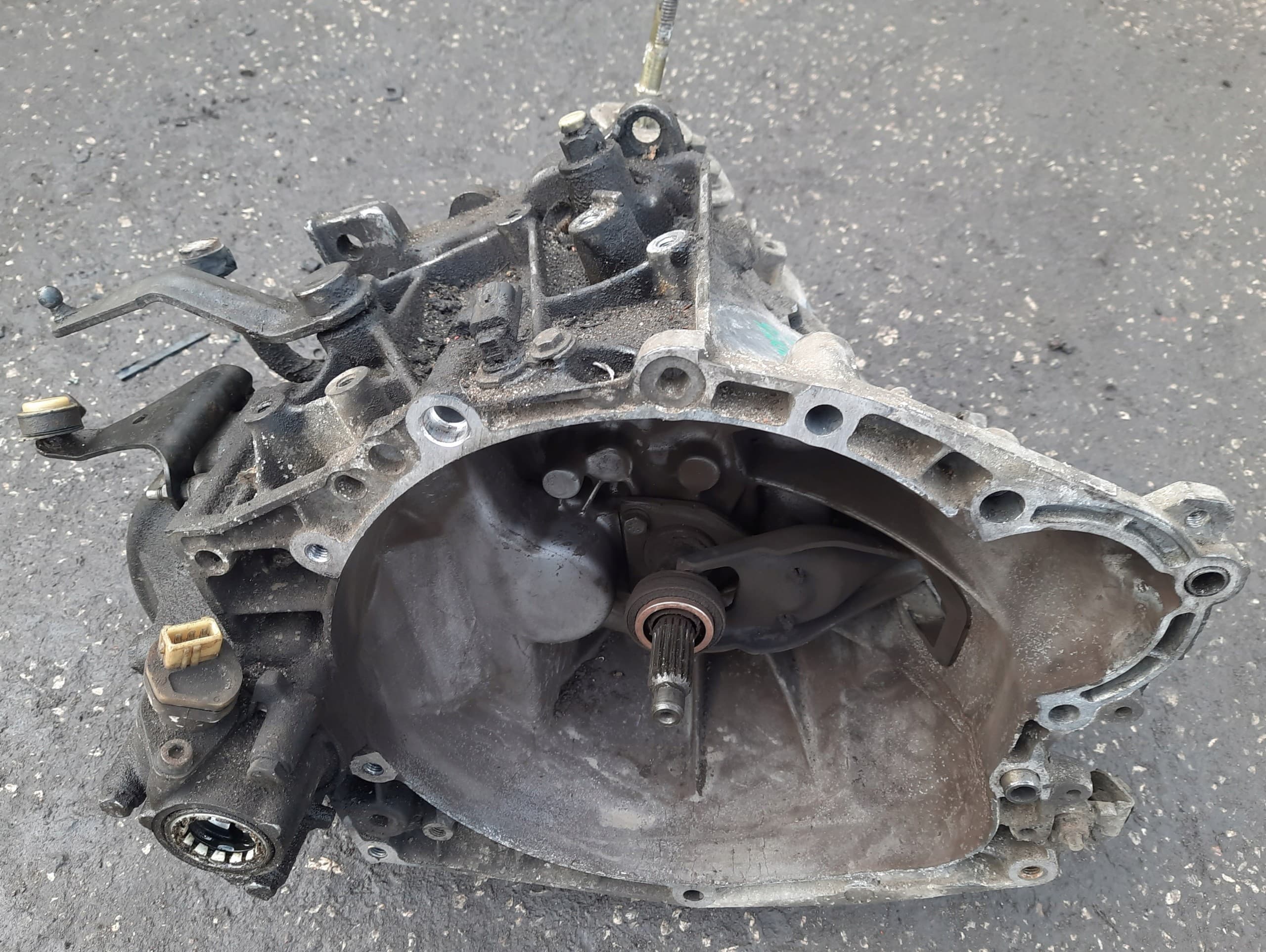 Caja de Cambios Peugeot 206 CC 2.0 16V Manual 20DM16 usado