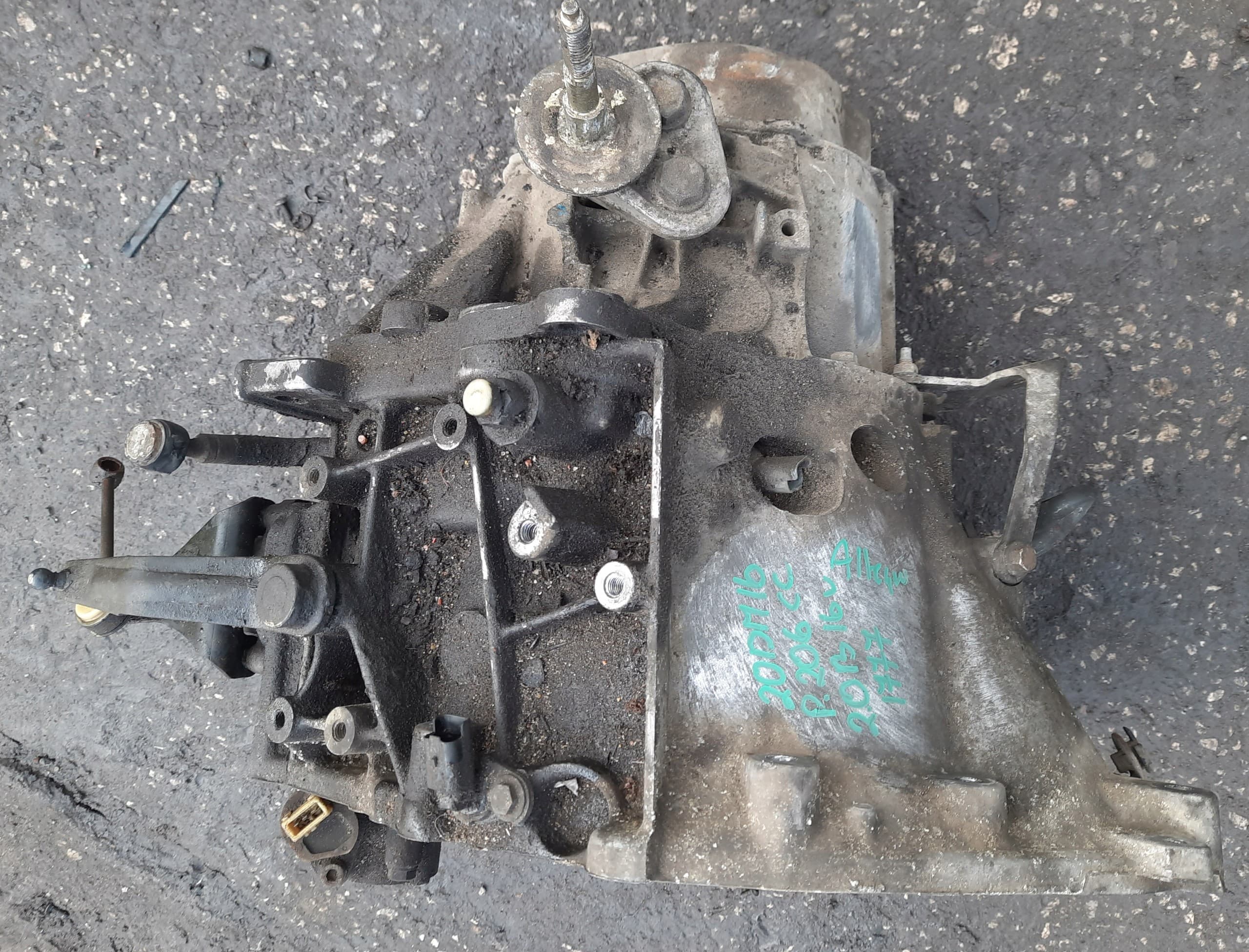 Caja de Cambios Peugeot 206 CC 2.0 16V Manual 20DM16 usado 3
