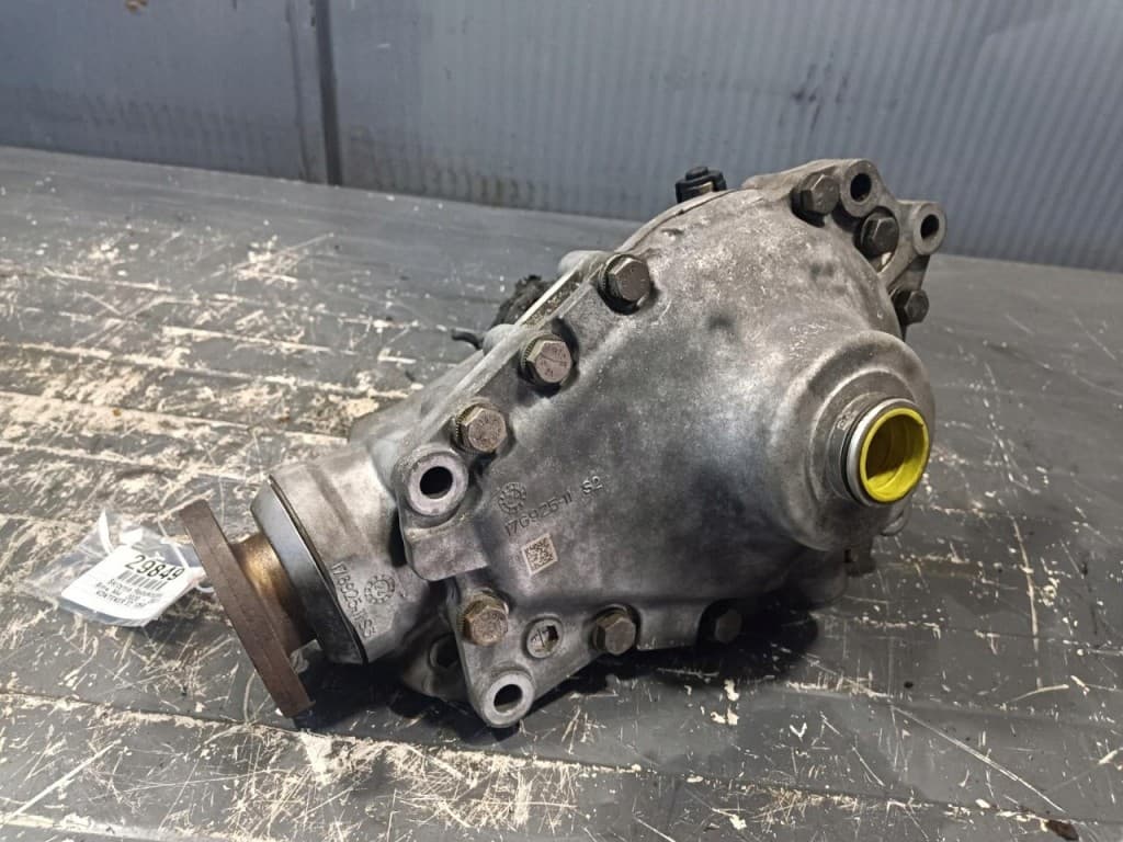 Reductor BMW G82 9896286 usado