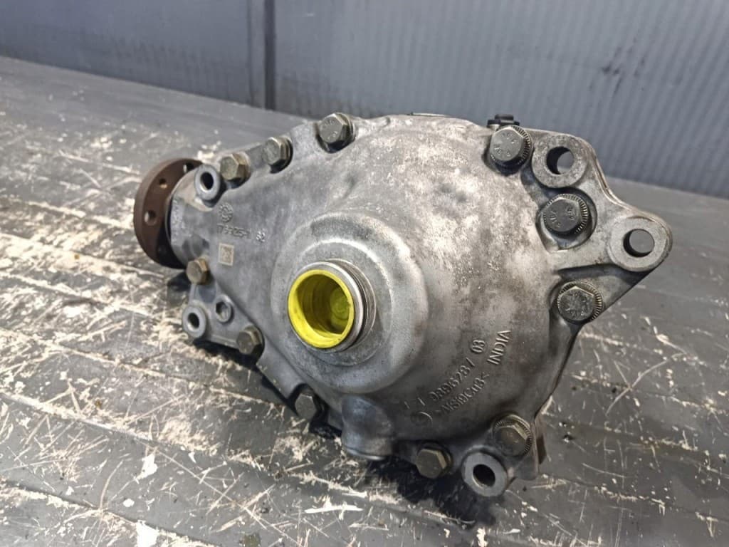Reductor BMW G82 9896286 usado 2