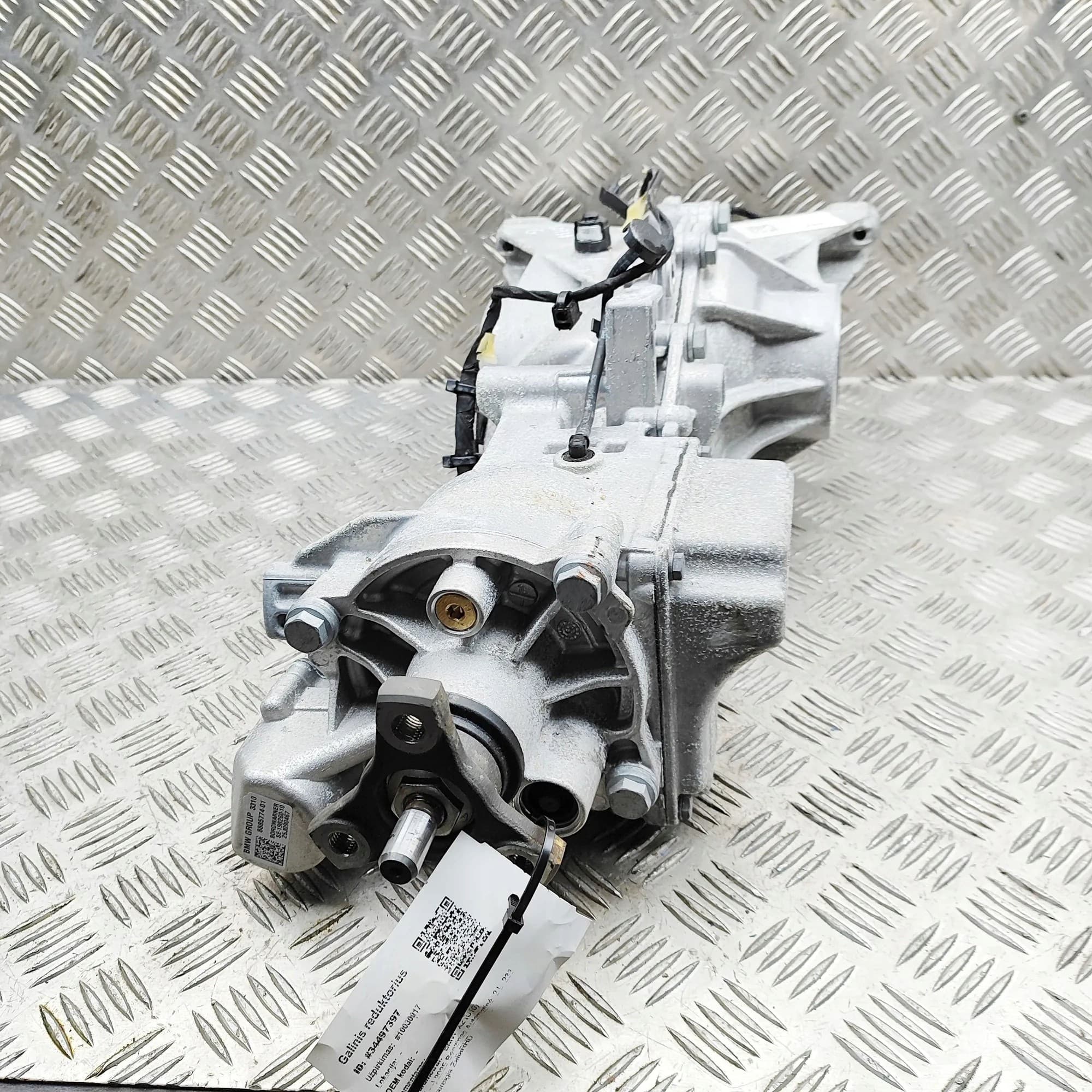 Reductor Trasero BMW X2 (U10) 8600483 34497397 2.0L 233kW 2025 usado 4