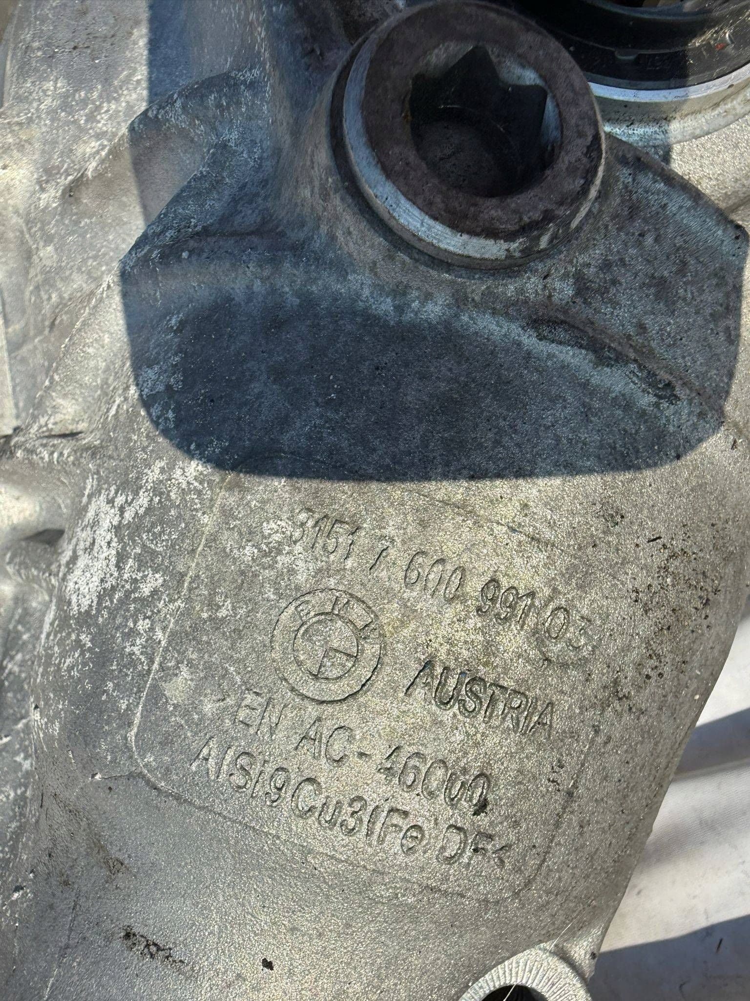 Diferencial delantero BMW Serie 5 F10 F11 7584519 usado 2
