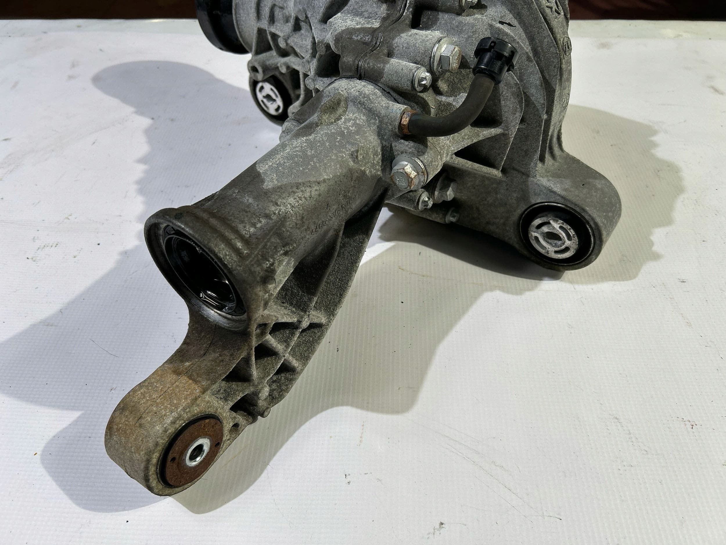 Puente diferencial delantero Dodge Durango 3.6 2016-2024 usado 9