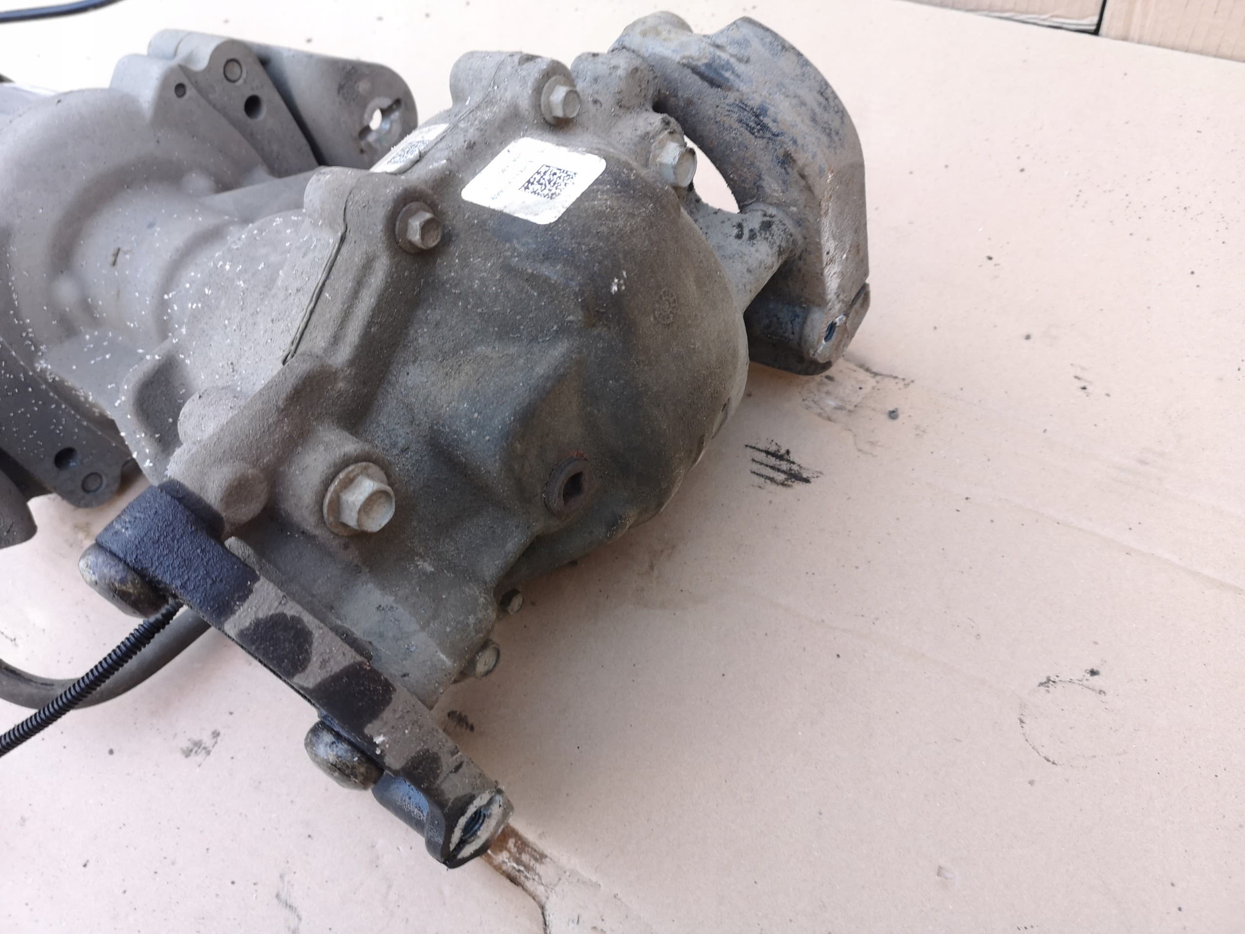 Puente trasero original Ford Kuga MK2 Lift 2013-2018 2.0 TDCi usado 4