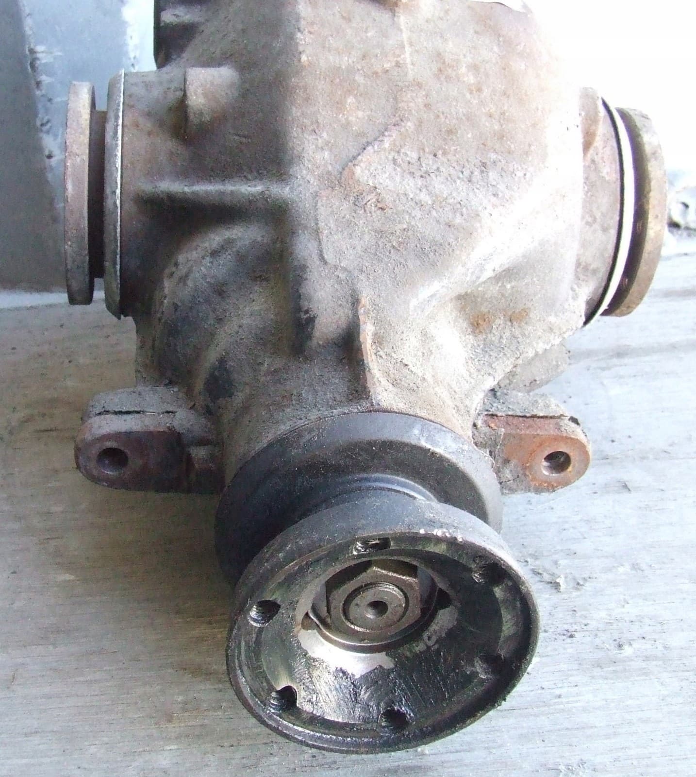 Puente diferencial trasero BMW E46 330d 2.47 D usado 2