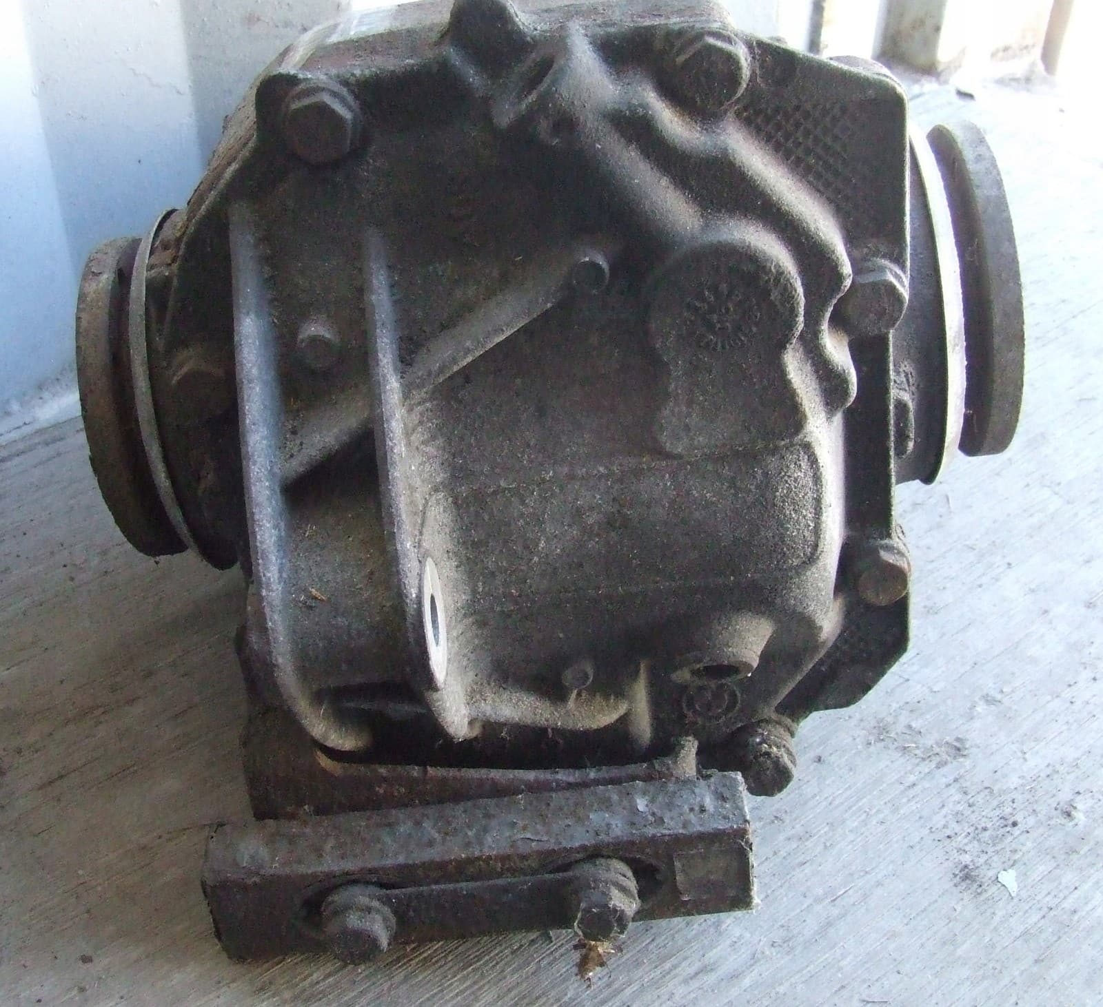 Puente diferencial trasero BMW E46 330d 2.47 D usado 6