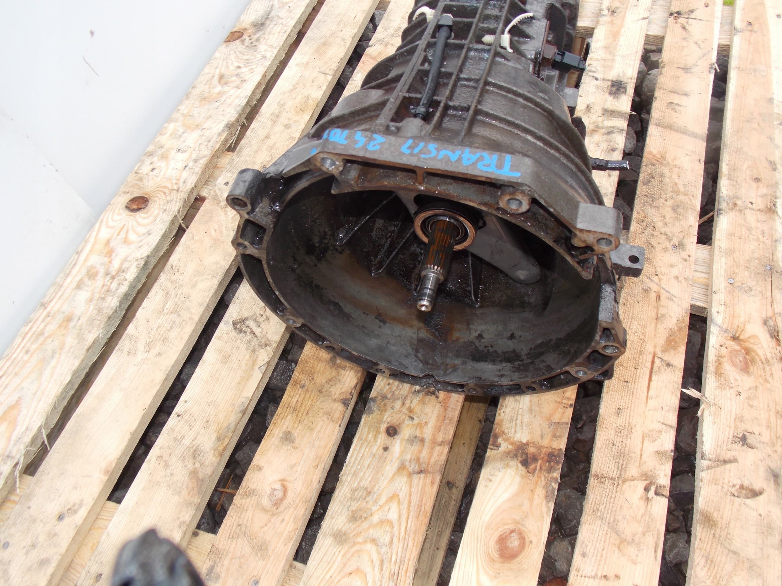 Caja de cambios Ford Transit 2.4 TDDi 90 usado 3