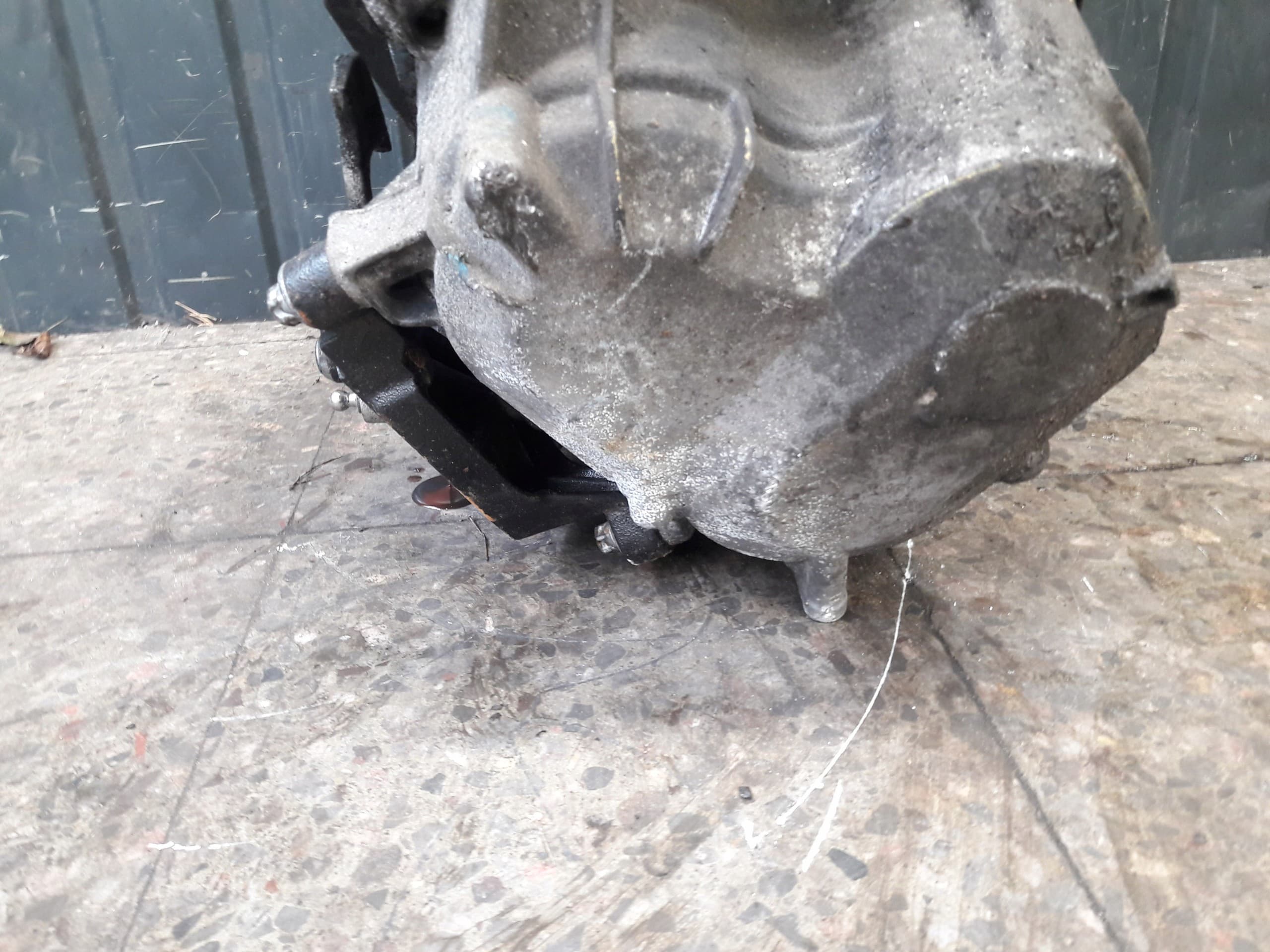 Caja de cambios Fgp 55350926 para Alfa Romeo 159 2.4L Jtd usado 11