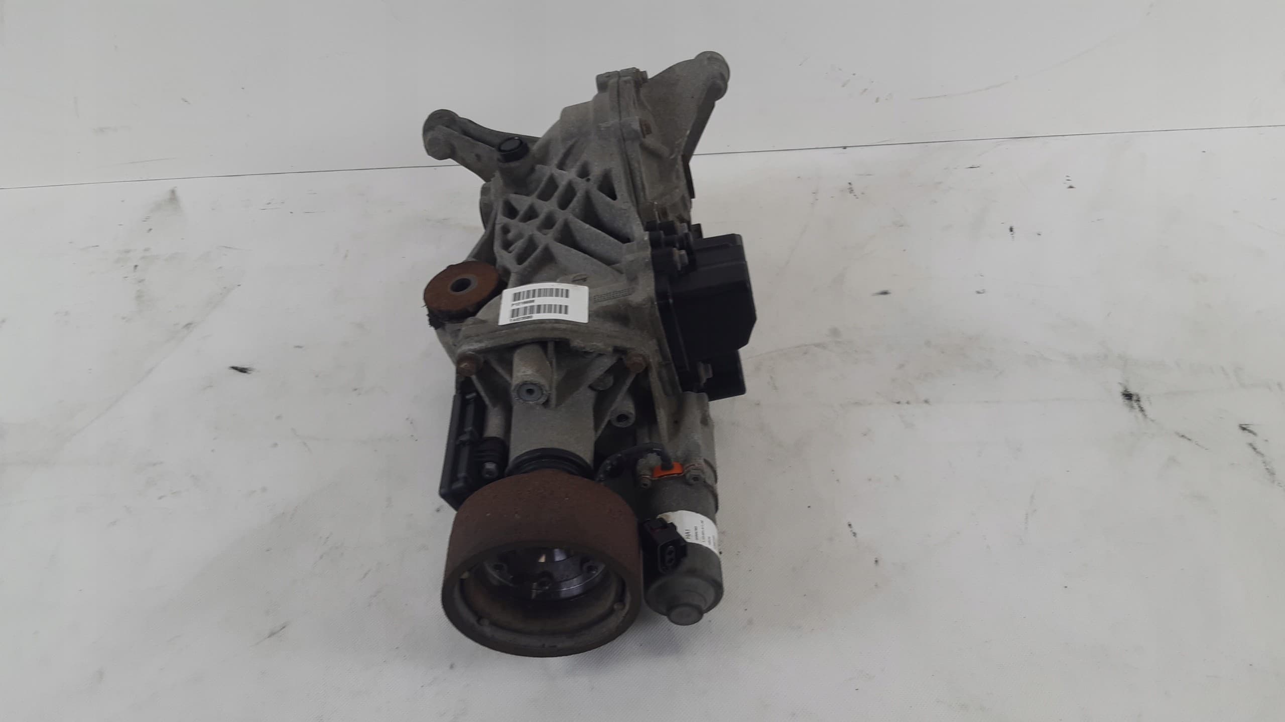 Puente de diferencial trasero Volvo XC60 2.4 D5 Lift P1216688 usado