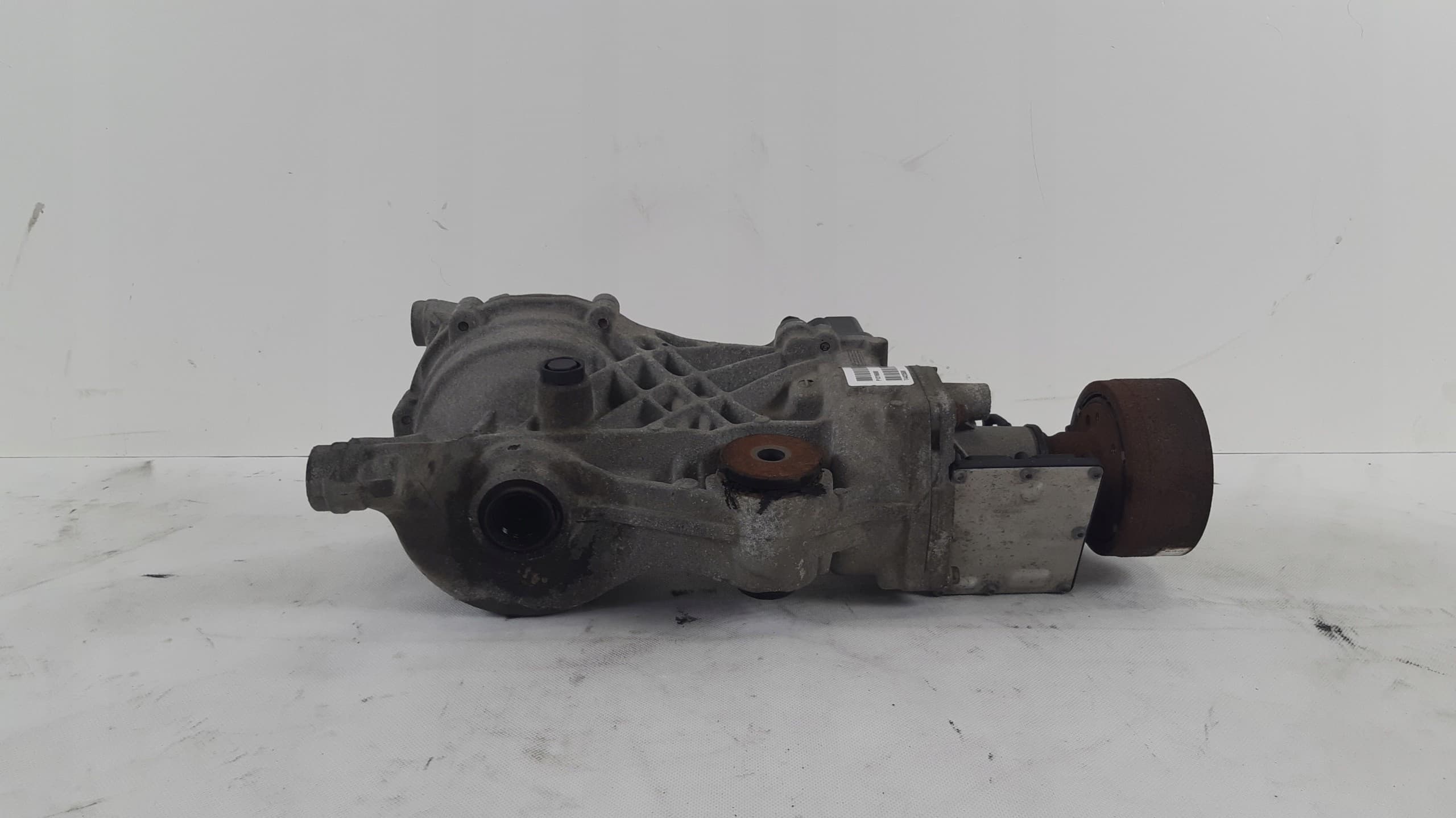 Puente de diferencial trasero Volvo XC60 2.4 D5 Lift P1216688 usado 3
