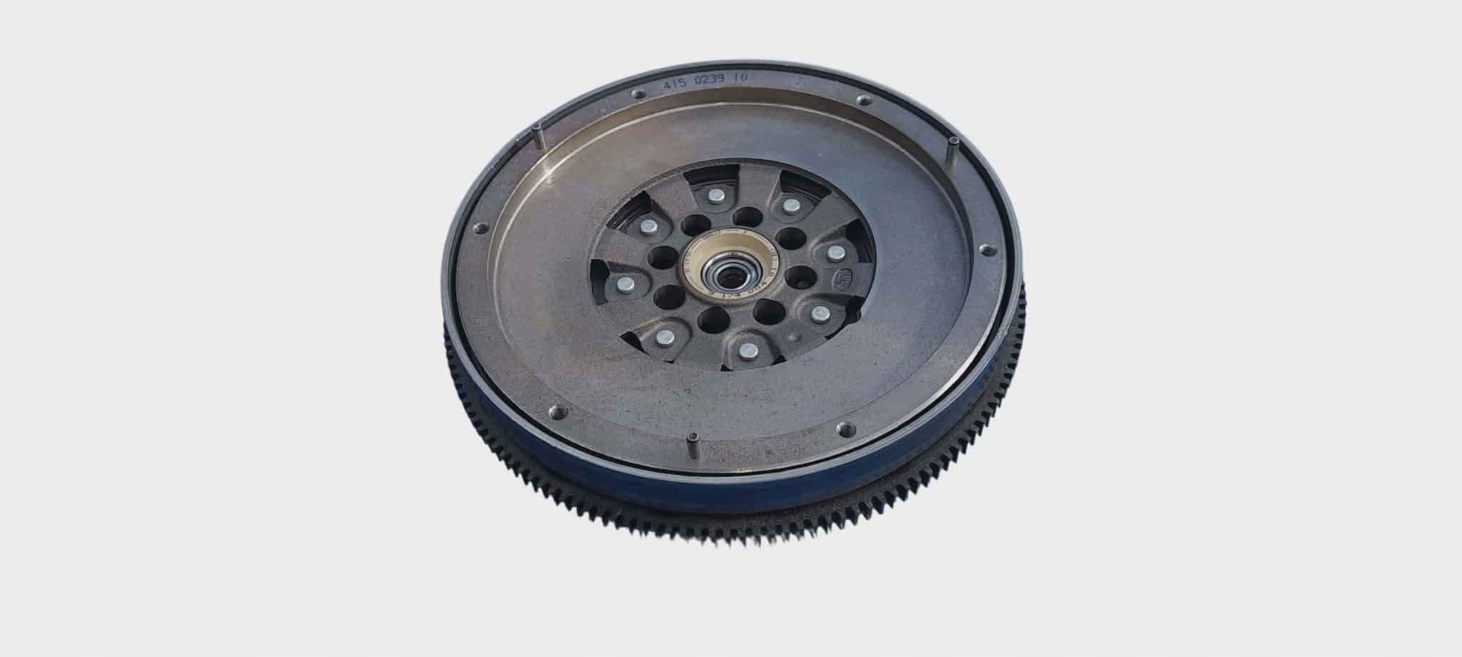Volante bimasa Schaeffler LuK 415 0239 10 nuevo
