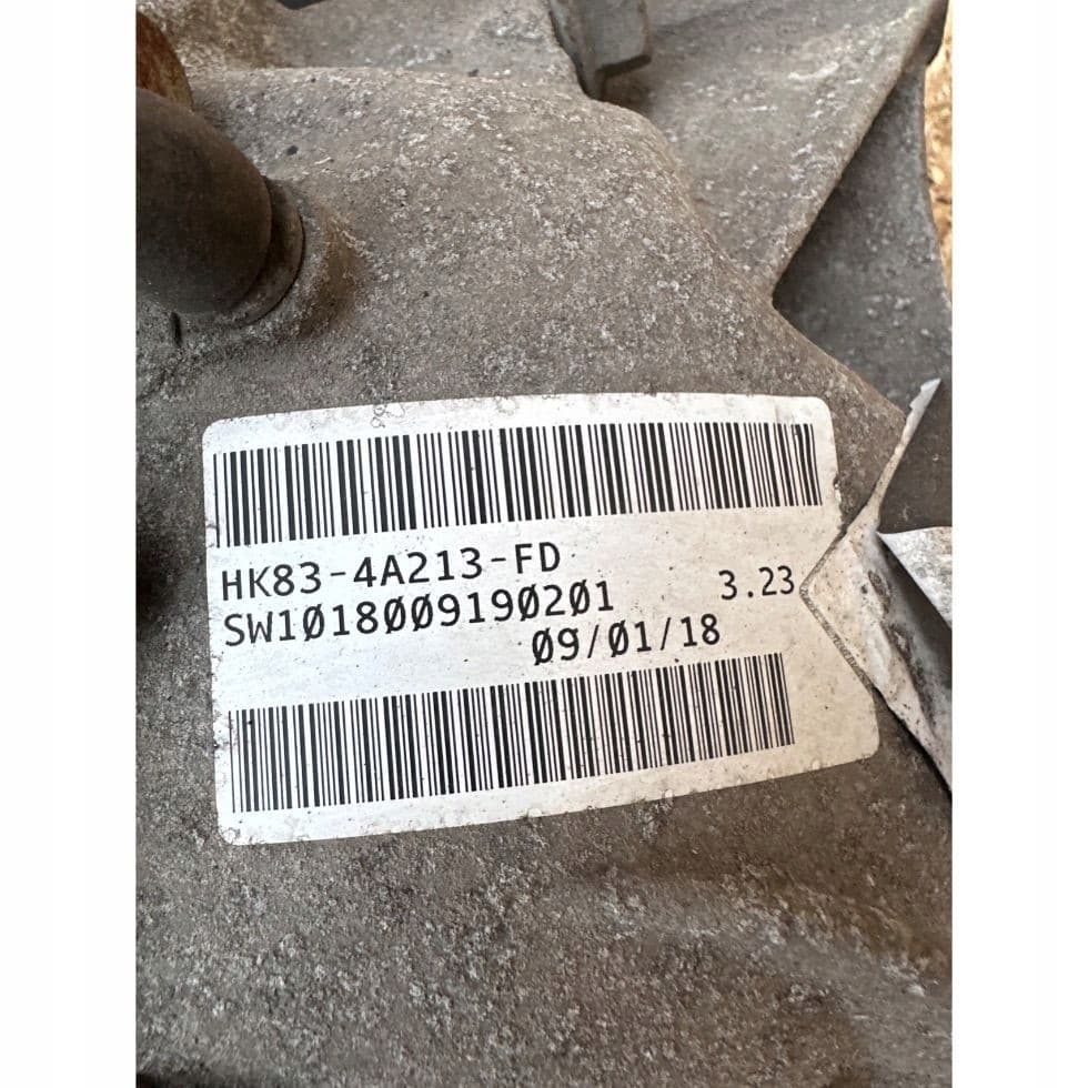 Diferencial trasero Jaguar F-Pace HK834A213FD usado 4