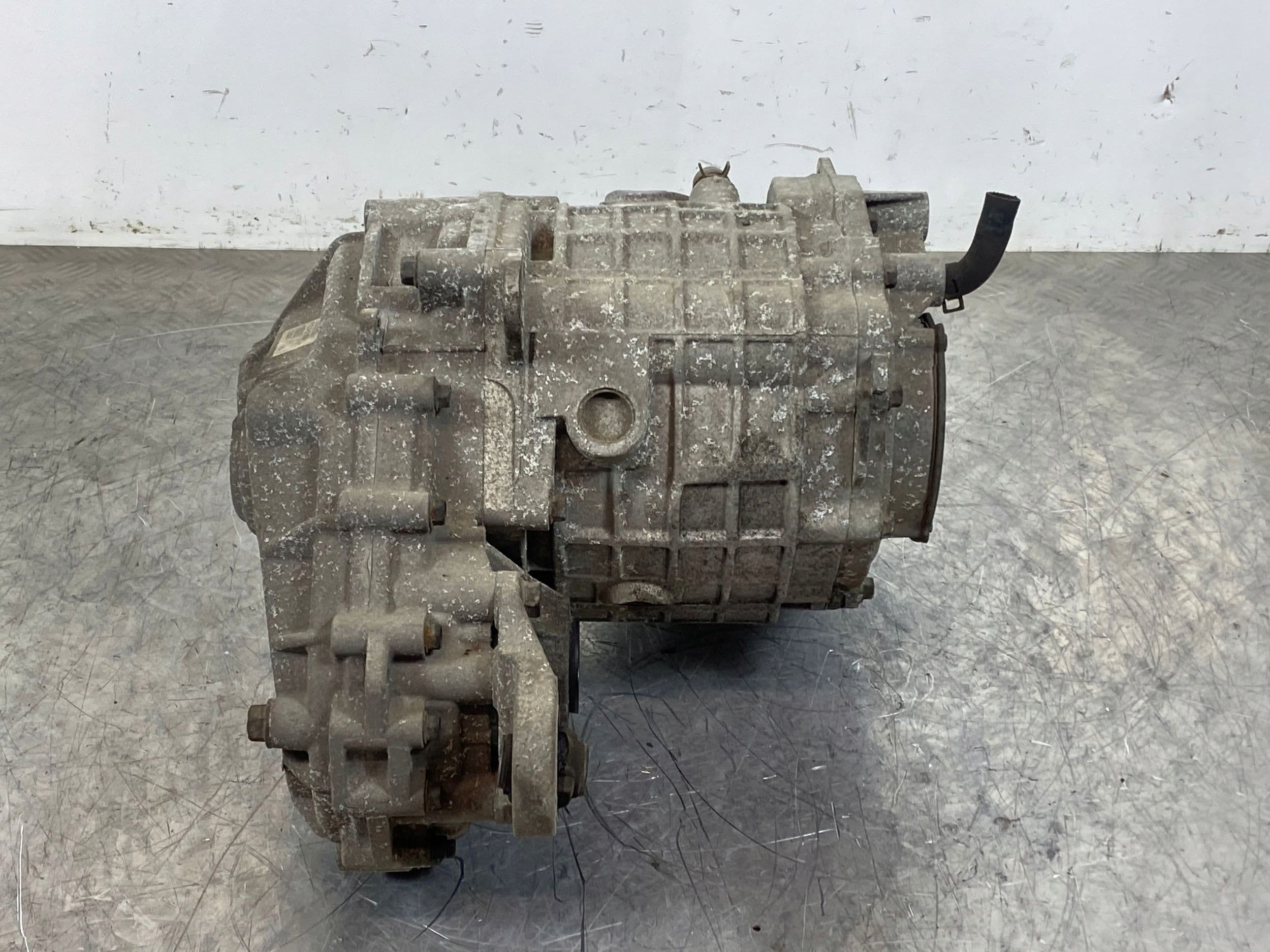 Diferencial Trasero Mitsubishi Outlander 2019 F1E1A usado 2