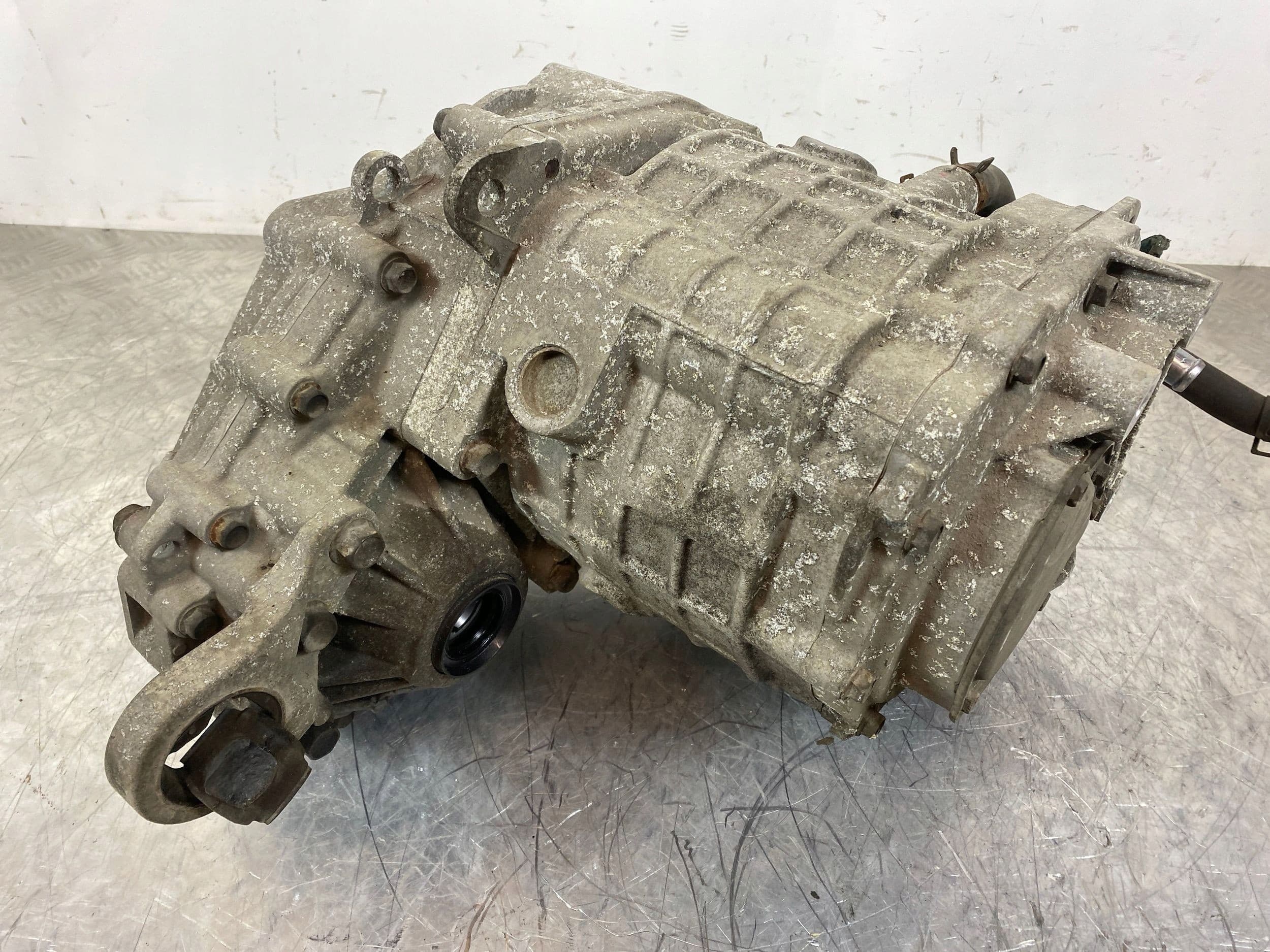 Diferencial Trasero Mitsubishi Outlander 2019 F1E1A usado 9