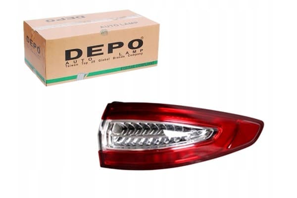Lámpara Trasera Derecha Ford MK4 2013-2015 usado
