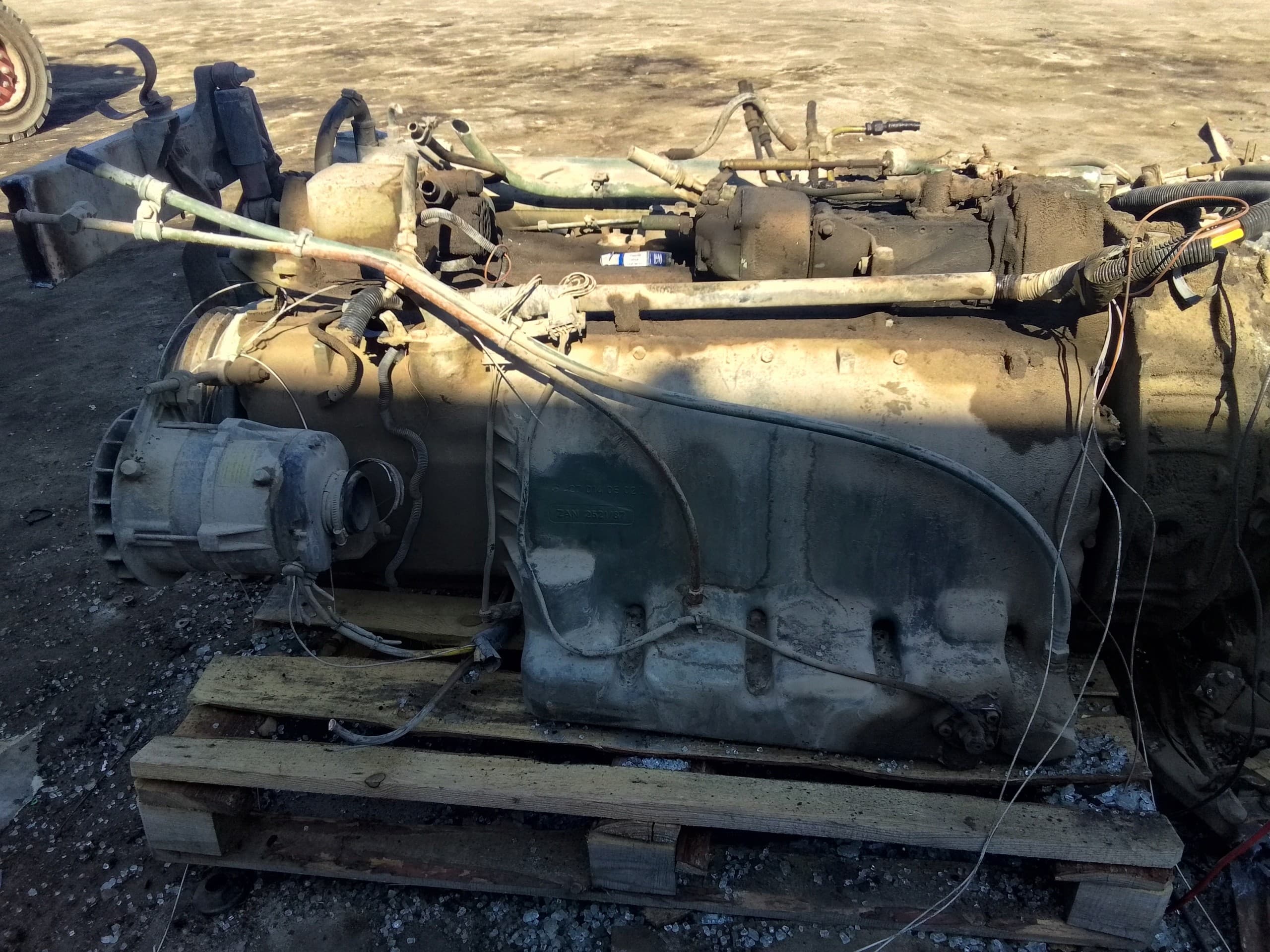 Mercedes-Benz Bus O405 Motor Reposacabezas 447913 10 049157 usado 5