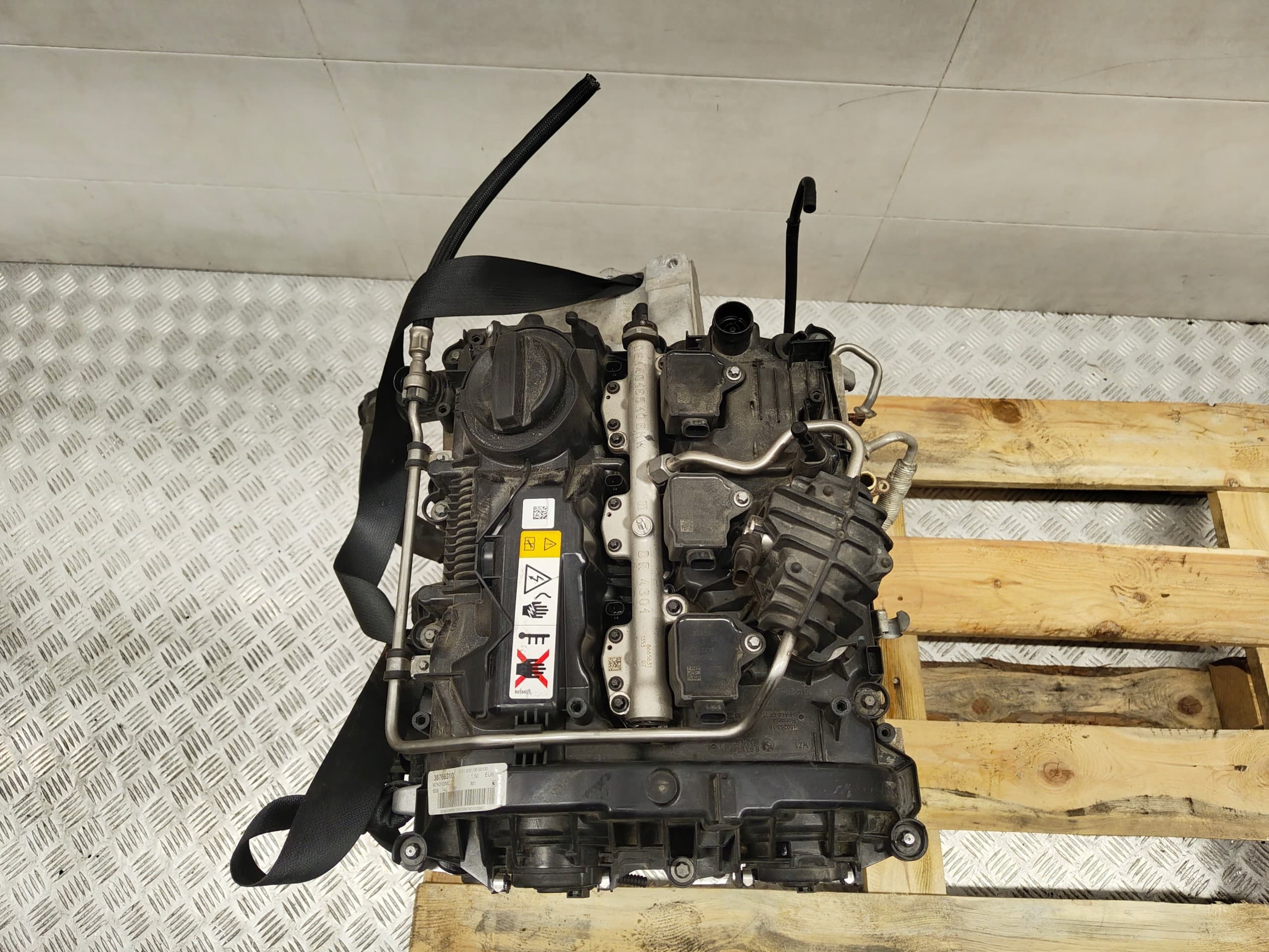 Motor de gasolina BMW F40 F45 F46 B38A15A usado 3